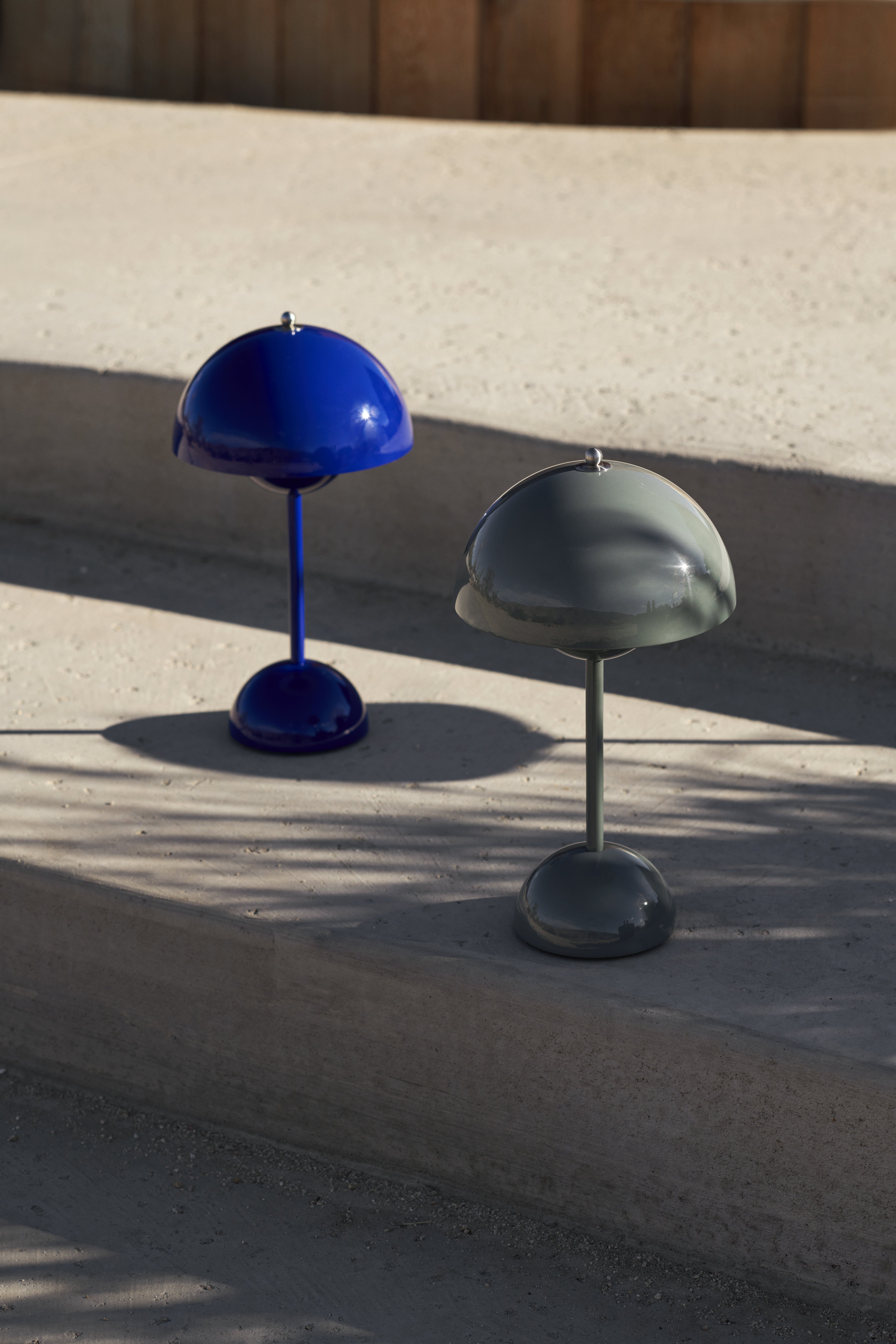 Draagbare lamp FLOWERPOT VP9 grijsblauw