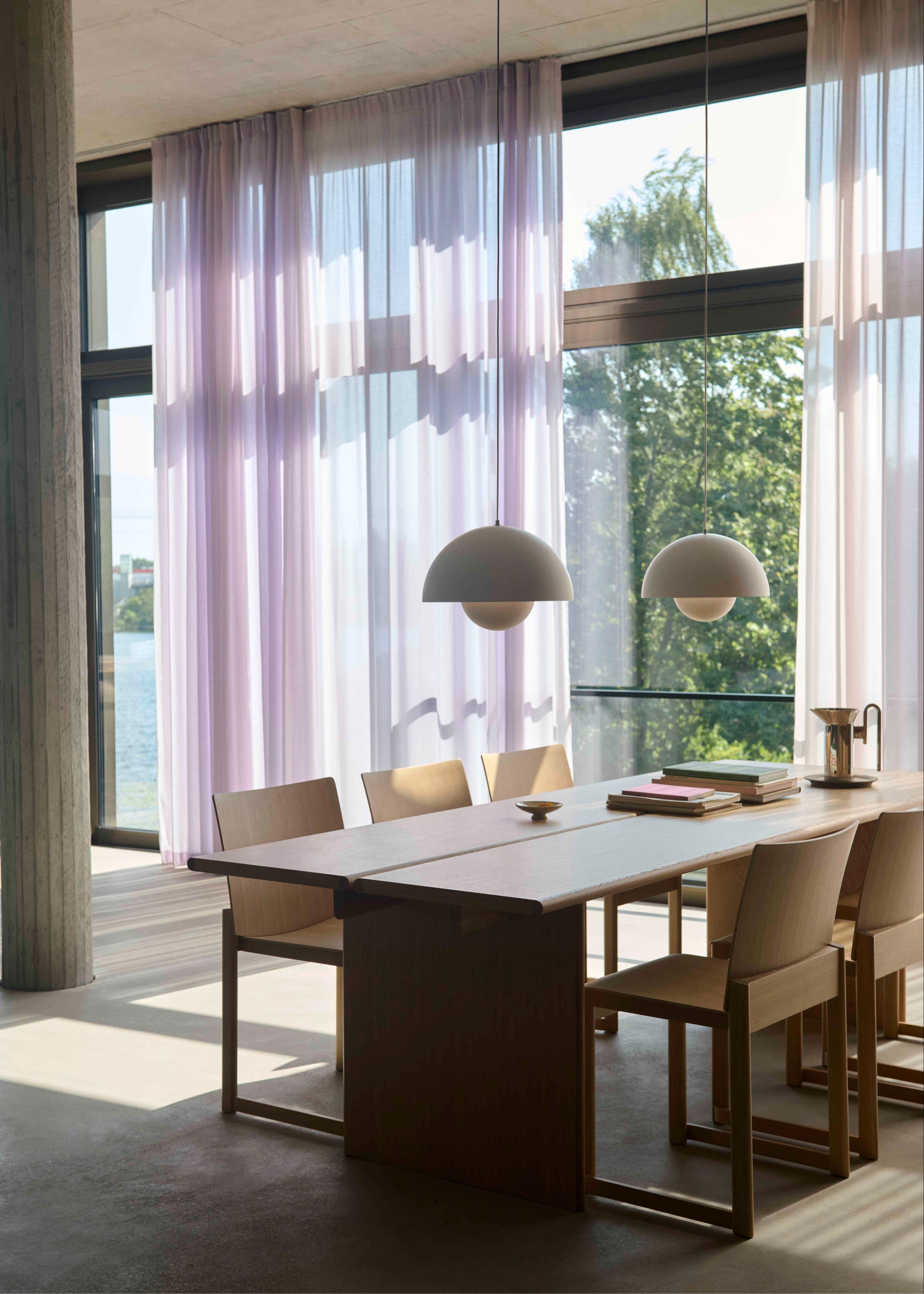 Stoel ALLWOOD AV35 gelakt eiken