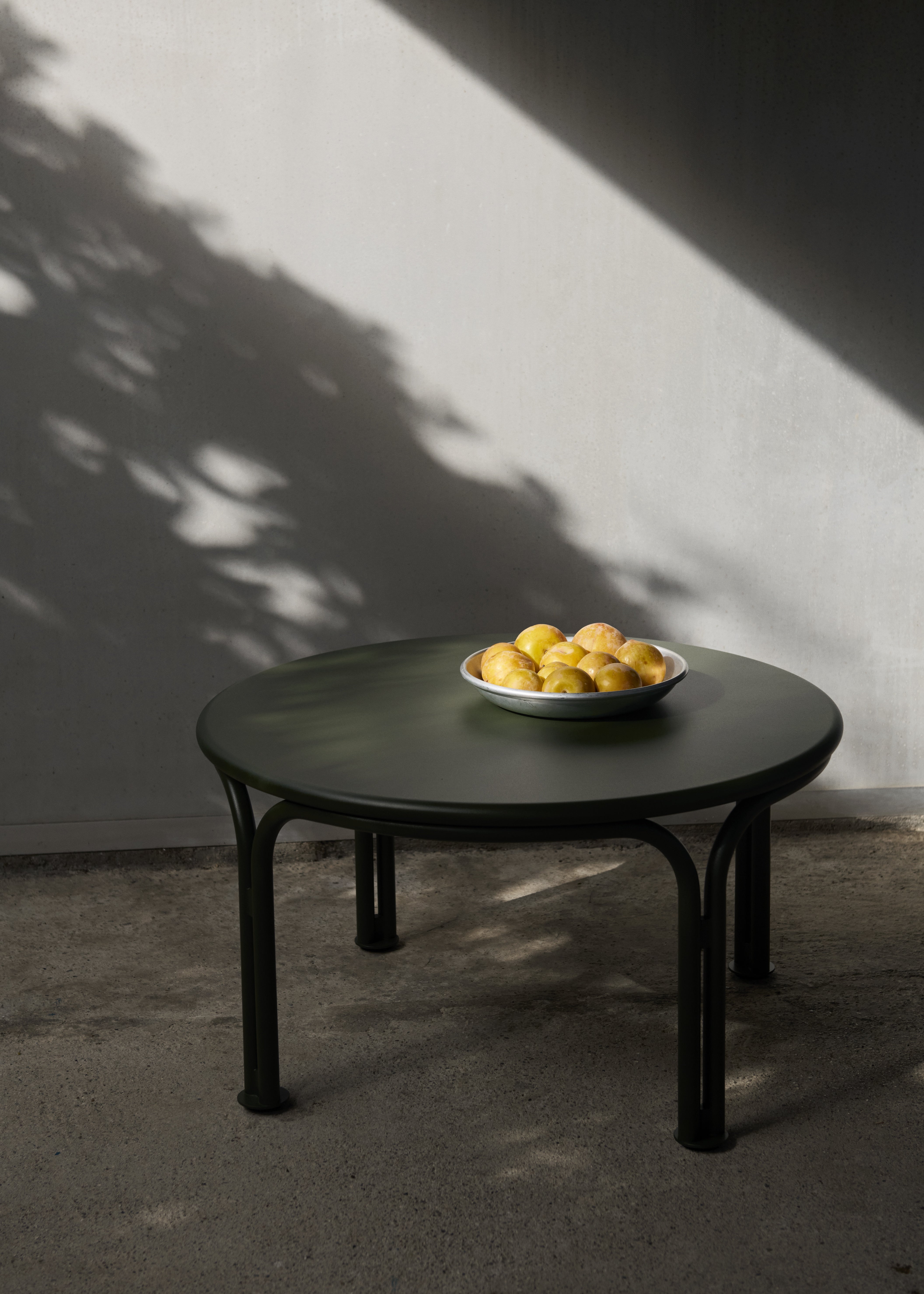 Buiten koffie tafel THORVALD ivoor