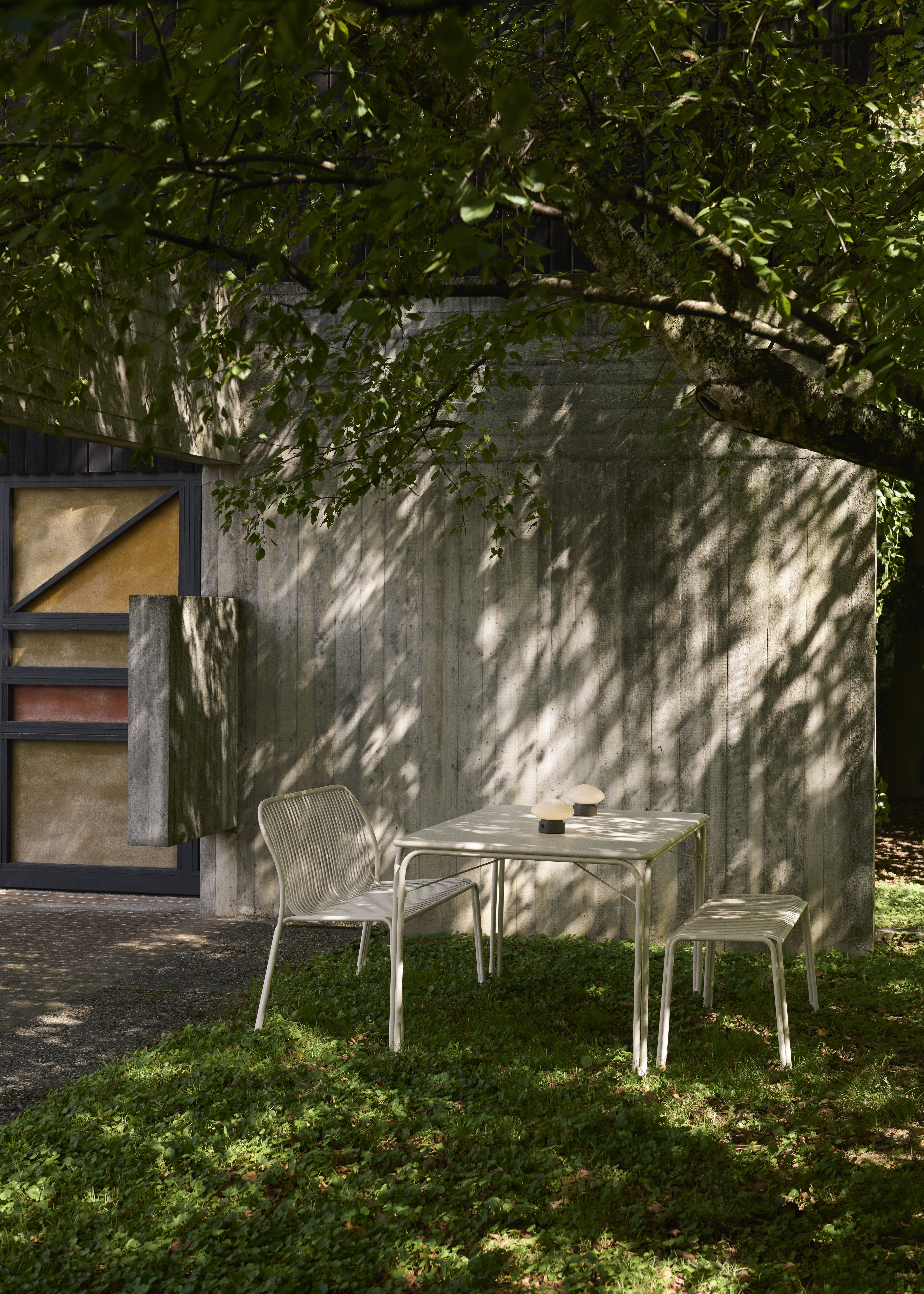 Buiten tafel THORVALD zwart