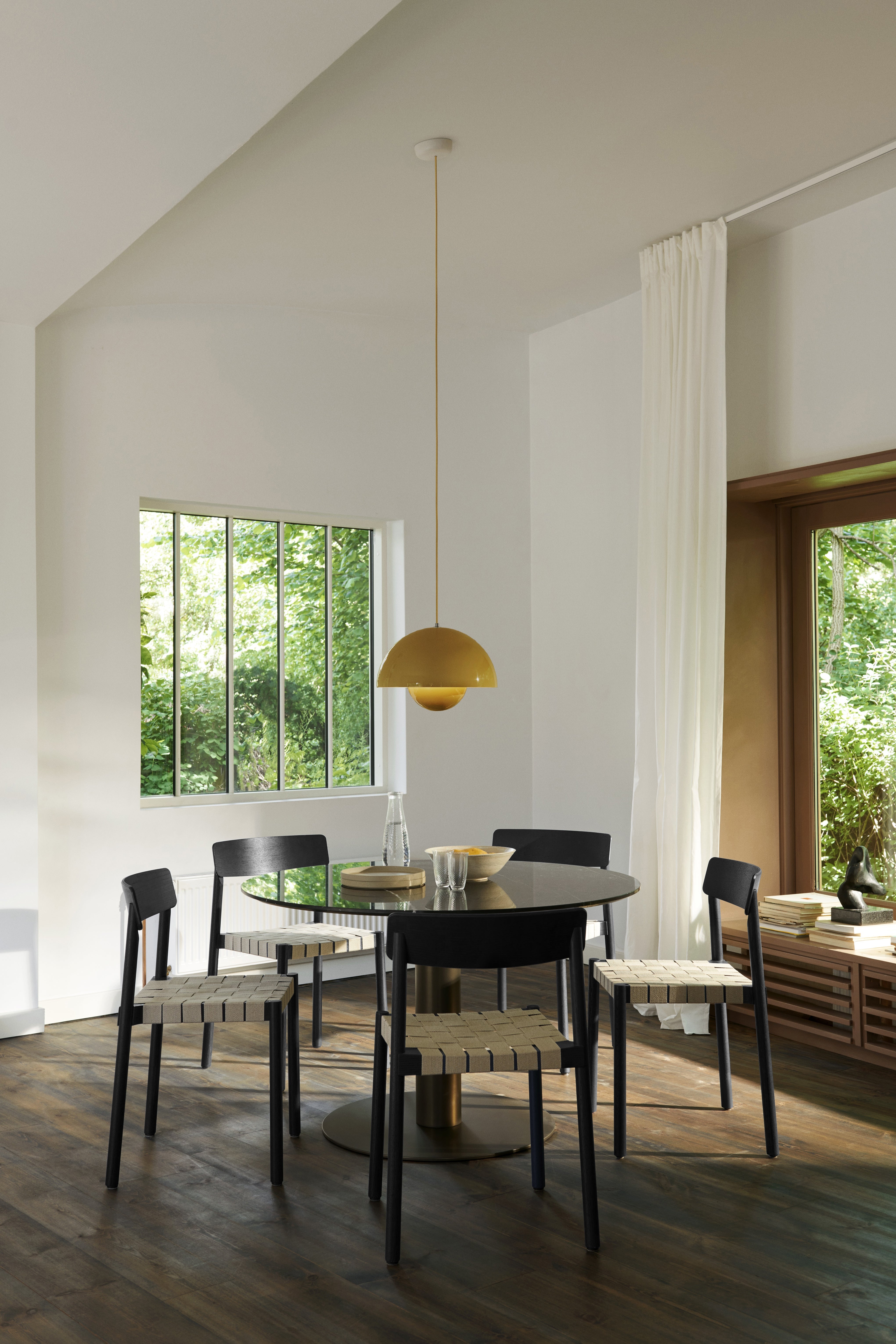 Hanglamp FLOWERPOT mosterdkleur