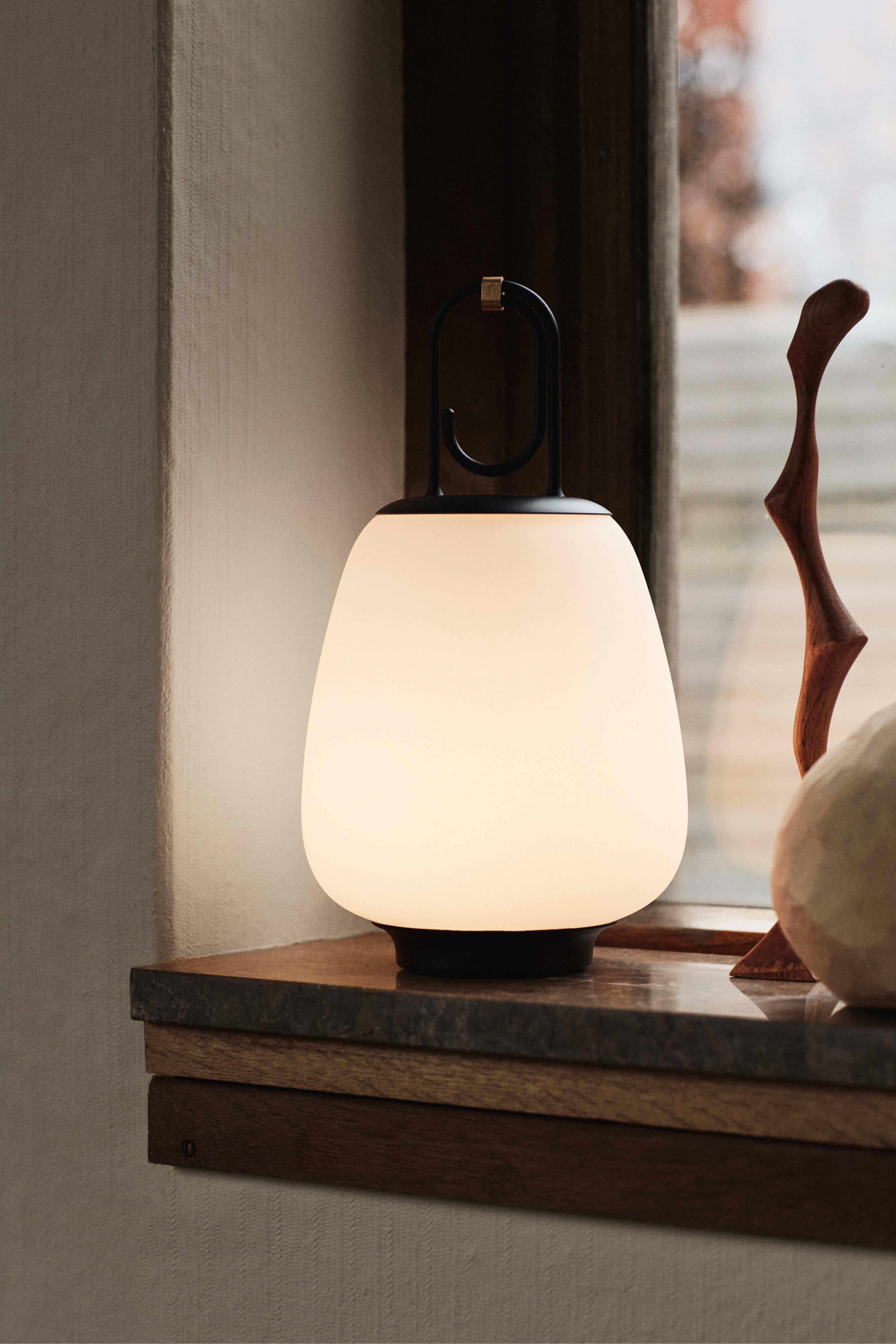 Draagbare buitenlamp LUCCA SC51 wit met zwarte afwerking