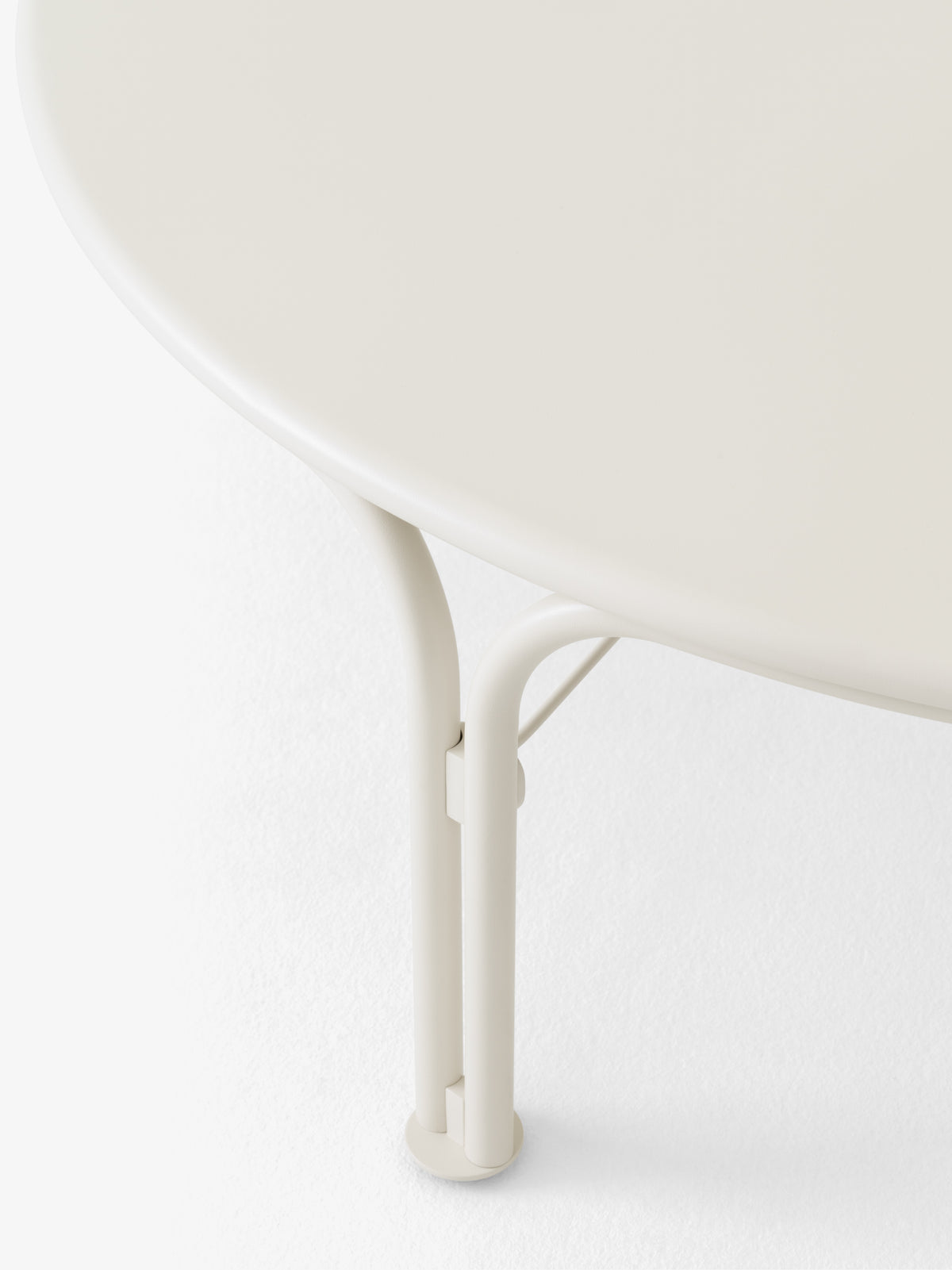 Buiten koffie tafel THORVALD ivoor