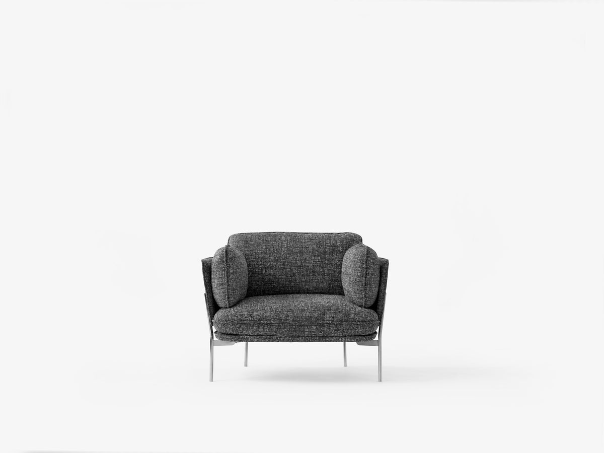Fauteuil CLOUD LN1 gestoffeerd met een verchroomde basis