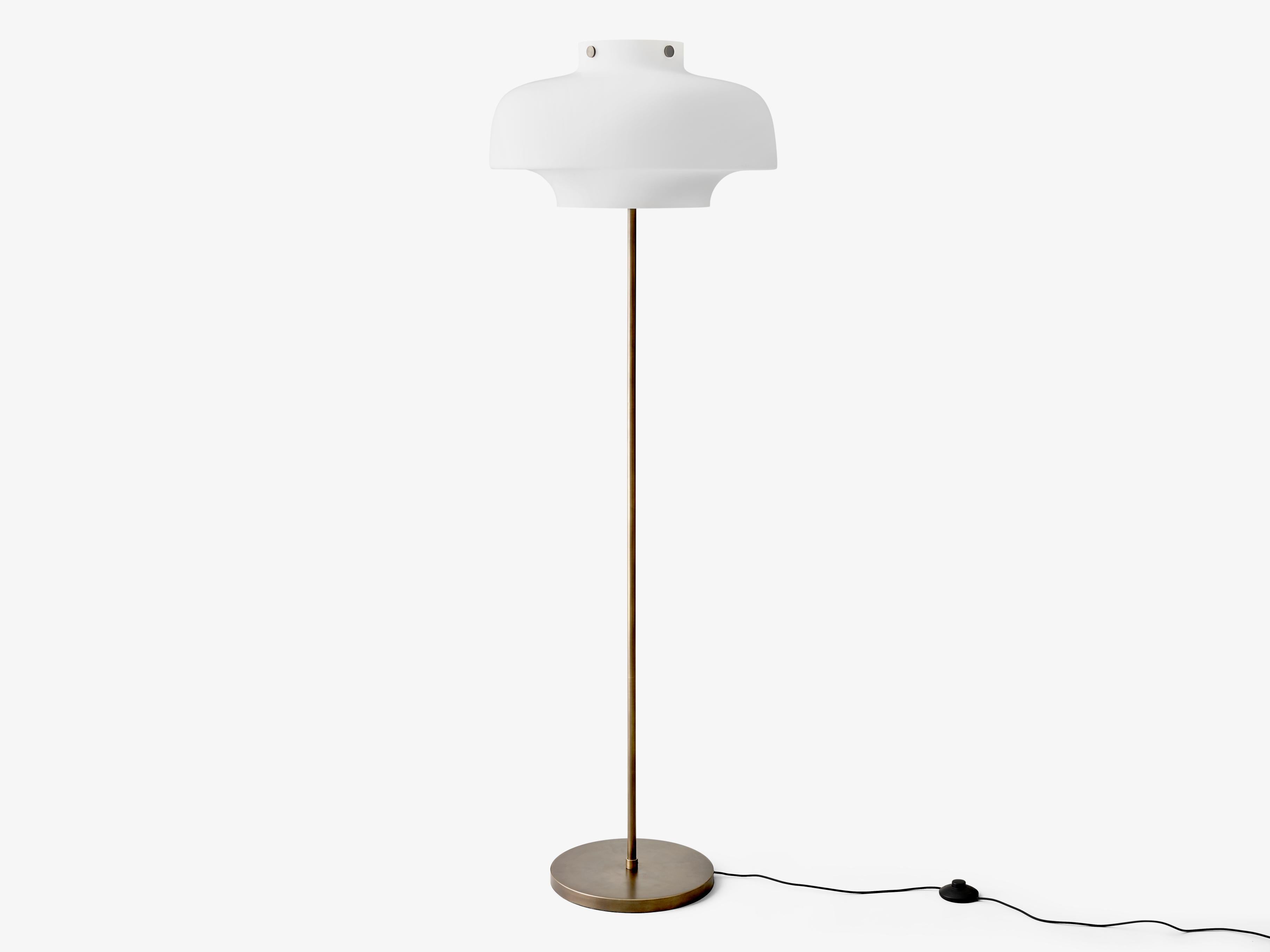 Vloerlamp COPENHAGEN SC14 opal glazen kap met een bronskleurige basis