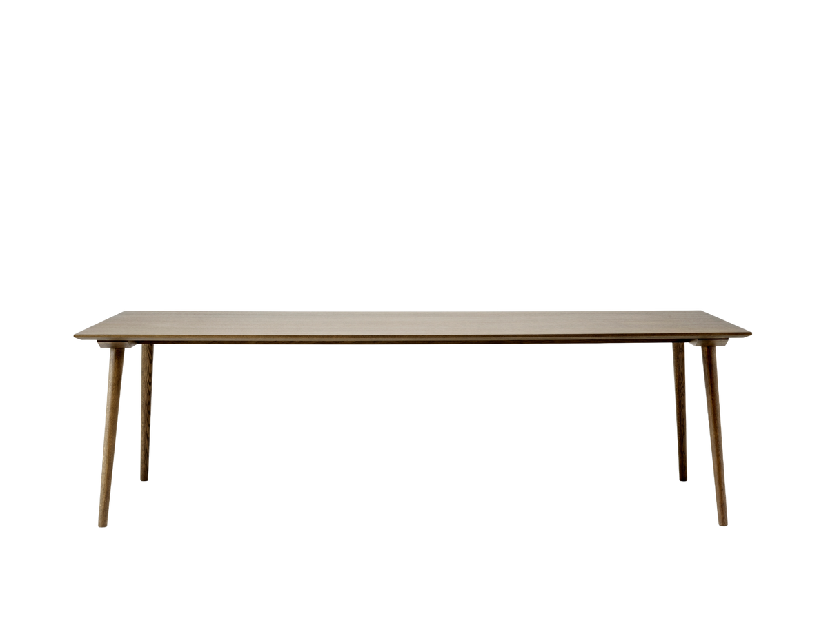 Tafel IN BETWEEN gerookt gelakt eiken