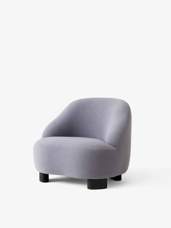 Gestoffeerde MARGAS LC1 fauteuil met notenhouten basis