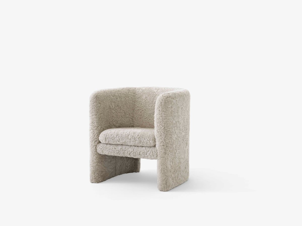 Gestoffeerde LOAFER SC23 fauteuil met armleuningen