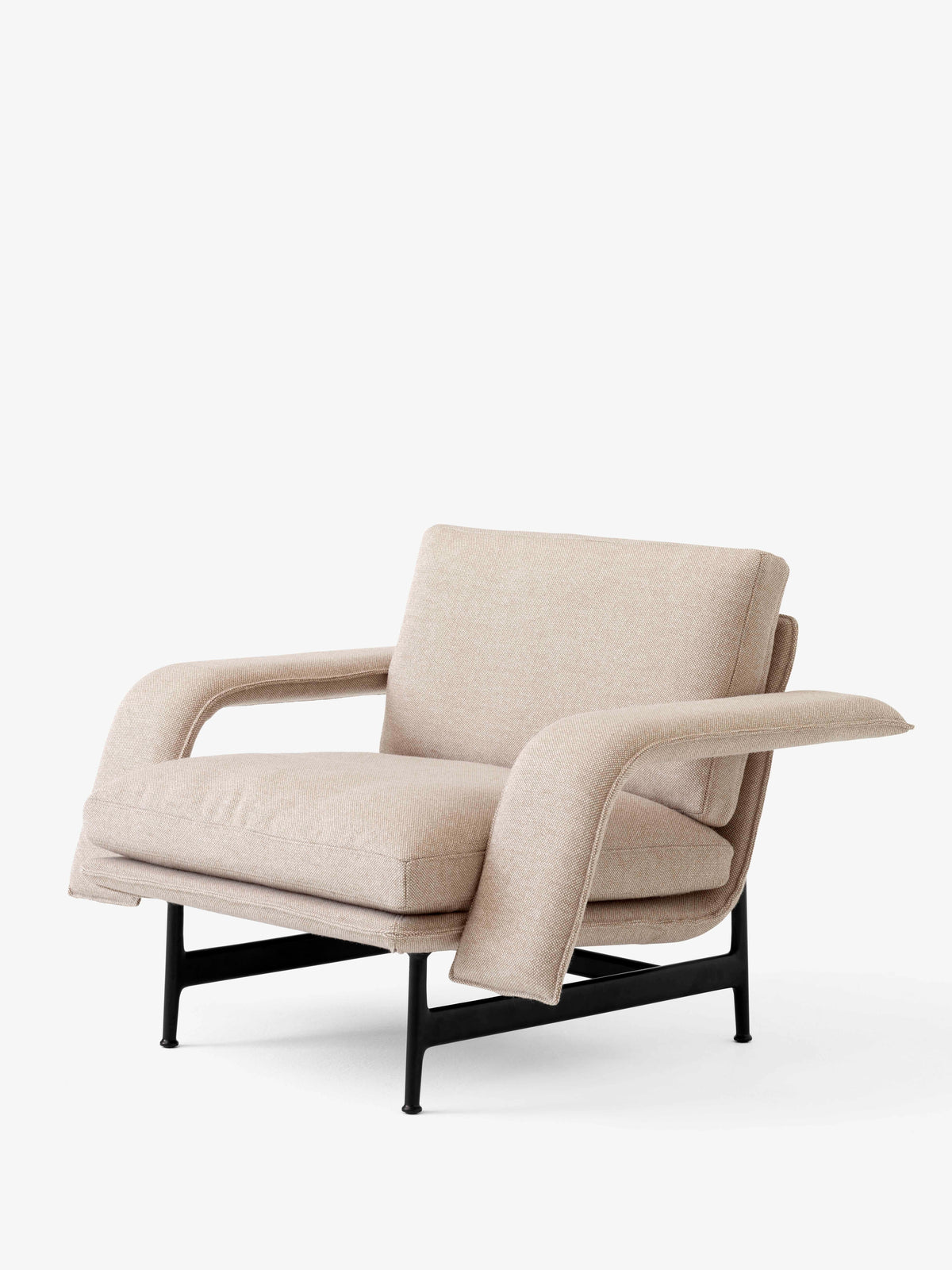 Fauteuil MEANTIME AV29 gestoffeerd met een zwarte basis