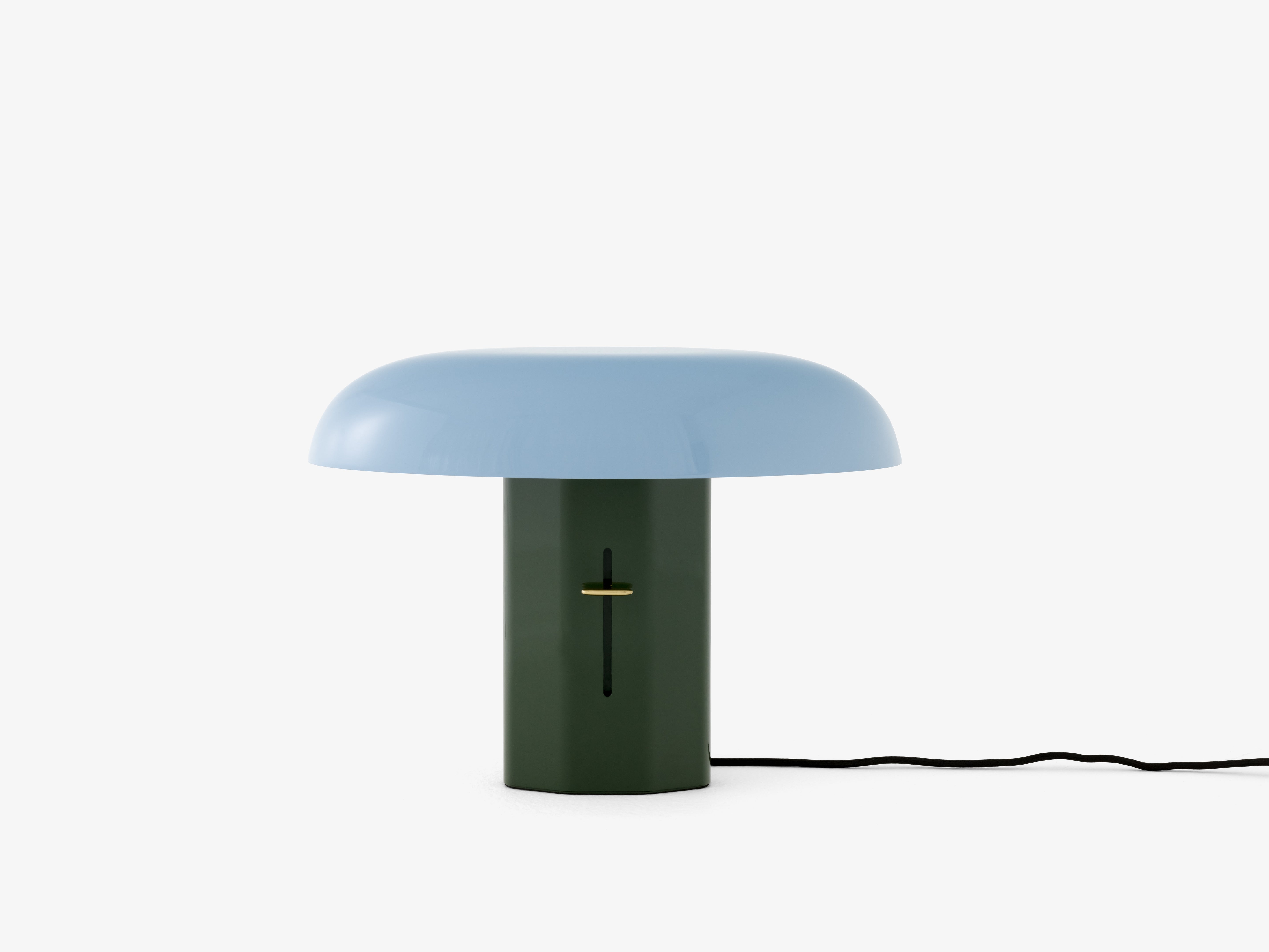 Tafellamp MONTERA JH42 met een lichtblauwe kap en een donkergroene voet.