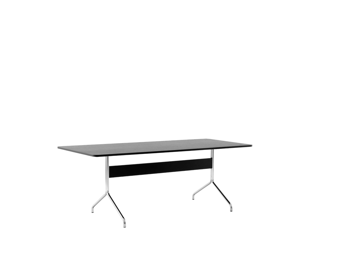 PAVILION tafel zwart gelakt eiken met een verchroomde basis