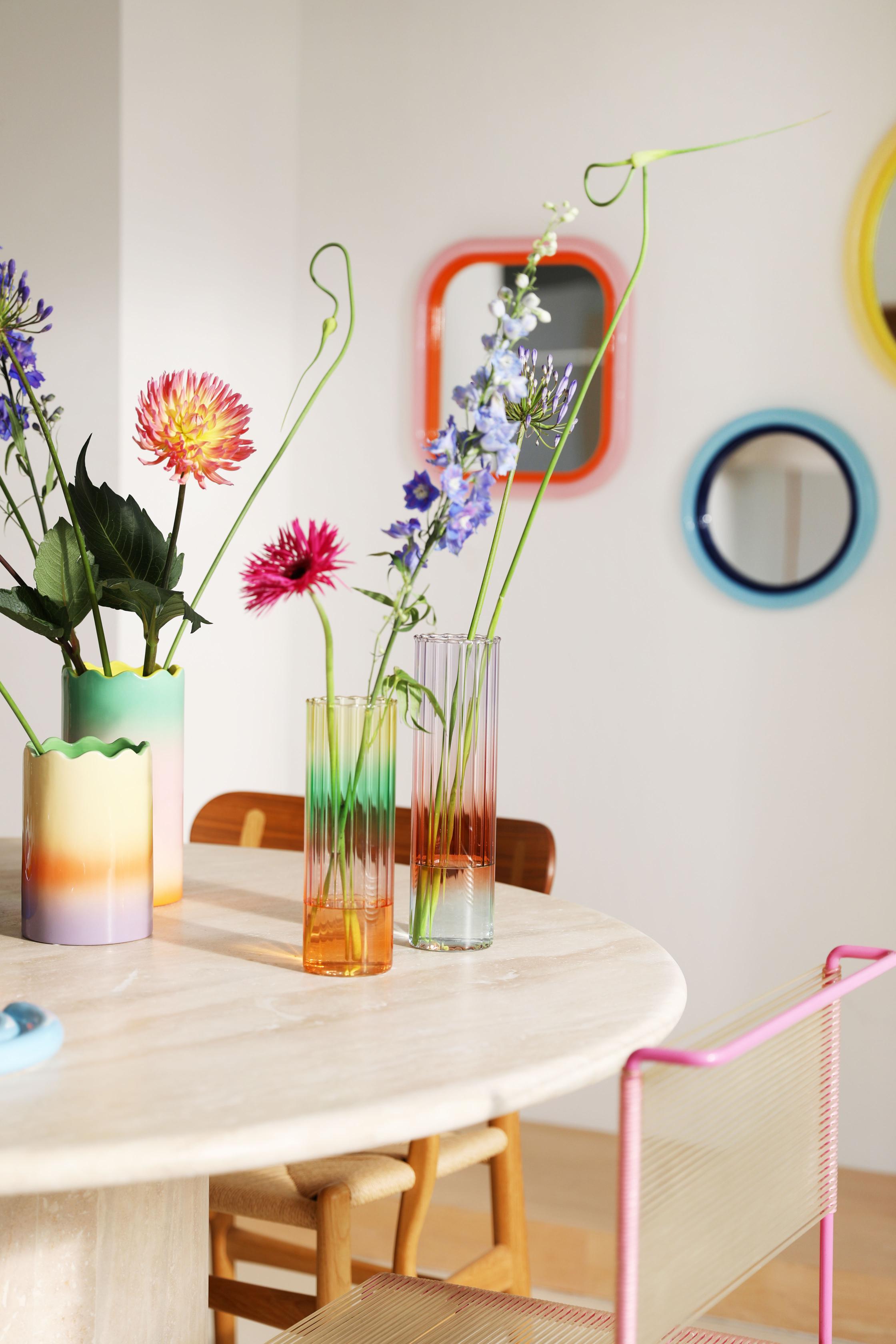 GRADIENT Vase in Purple with Orange