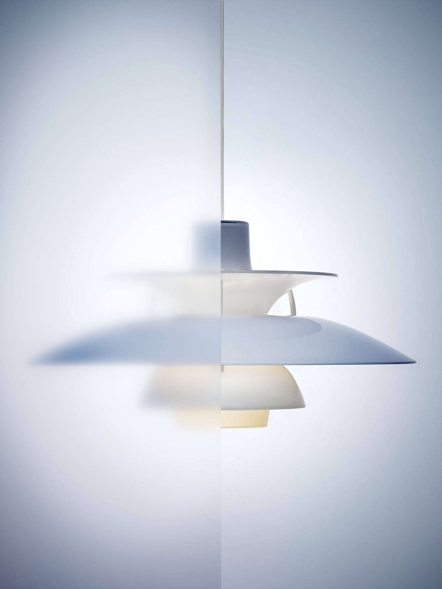Lampa wisząca PH 5 OPAL błękitny – Louis Poulsen