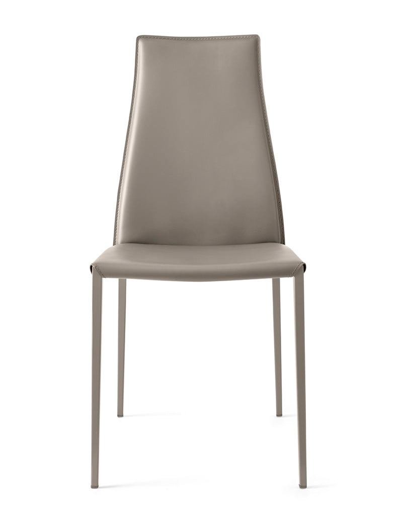 Gestoffeerde AIDA stoel met beige basis