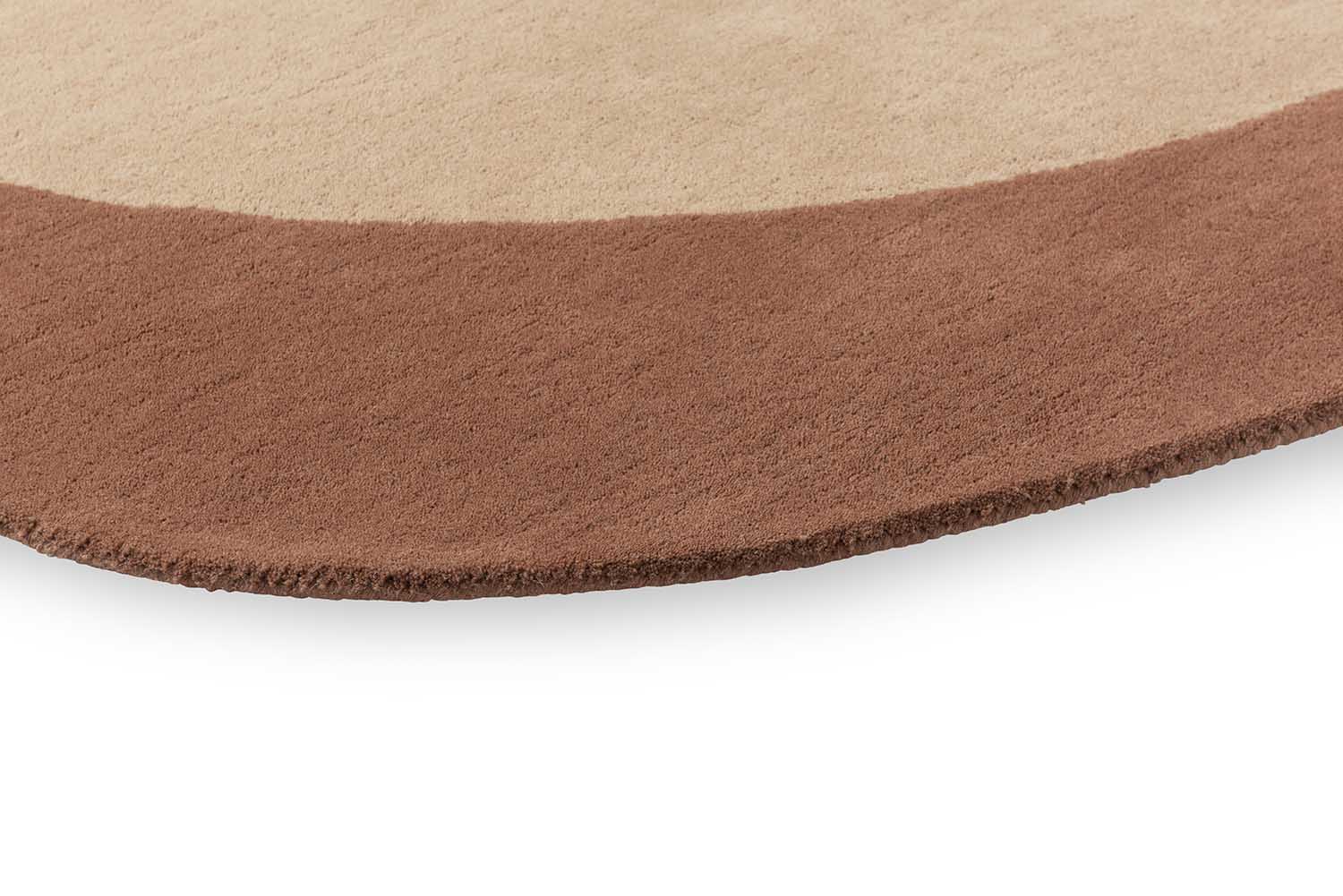 Oval rug ELEMENT MOORE brown with beige