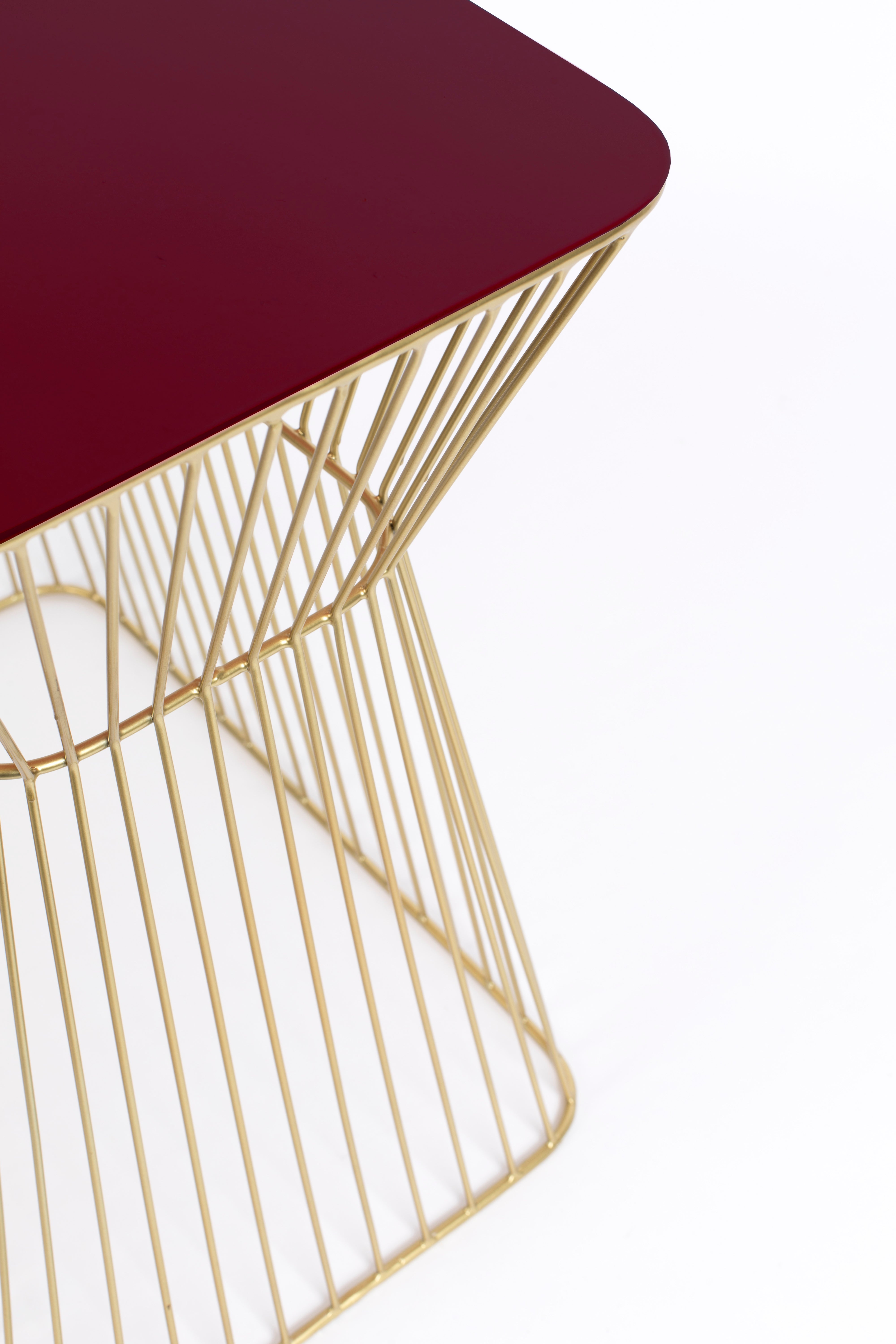 Beistelltisch NO OFFENCE Rotwein mit goldenem Fuß