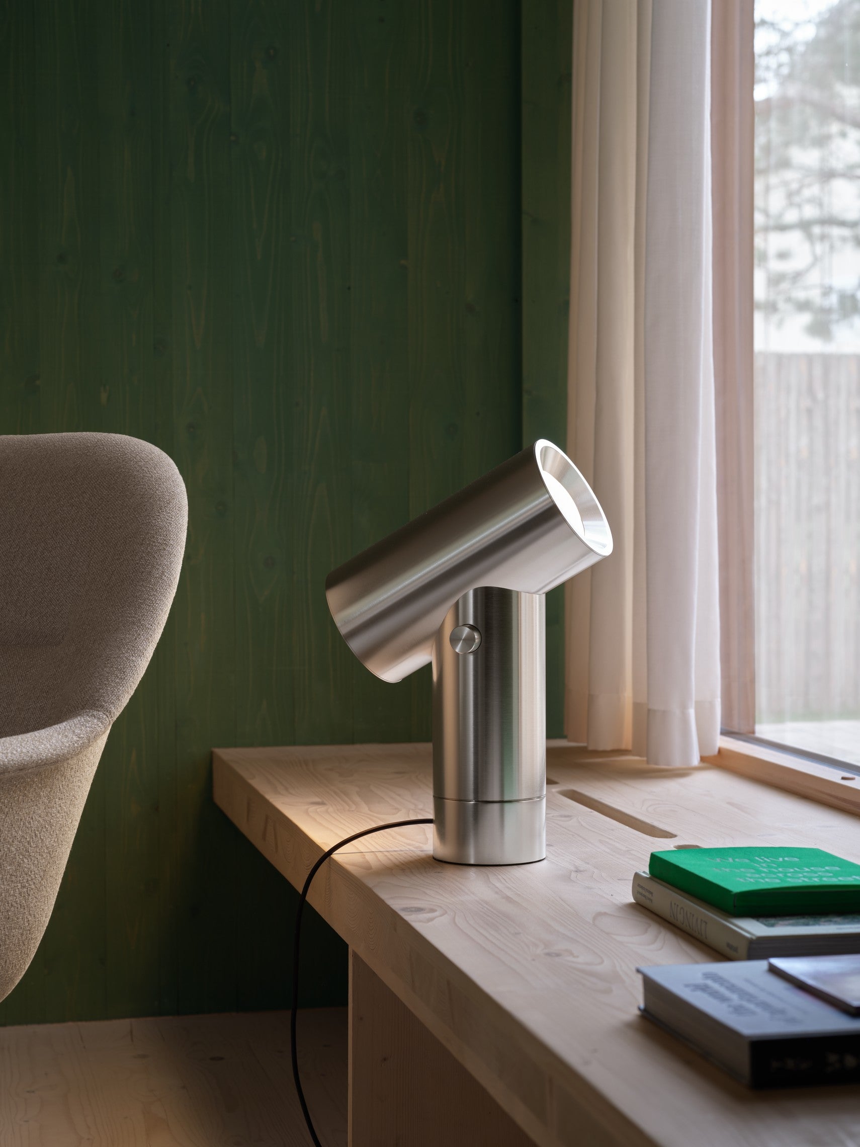 Lampa stołowa BEAM polerowane aluminium