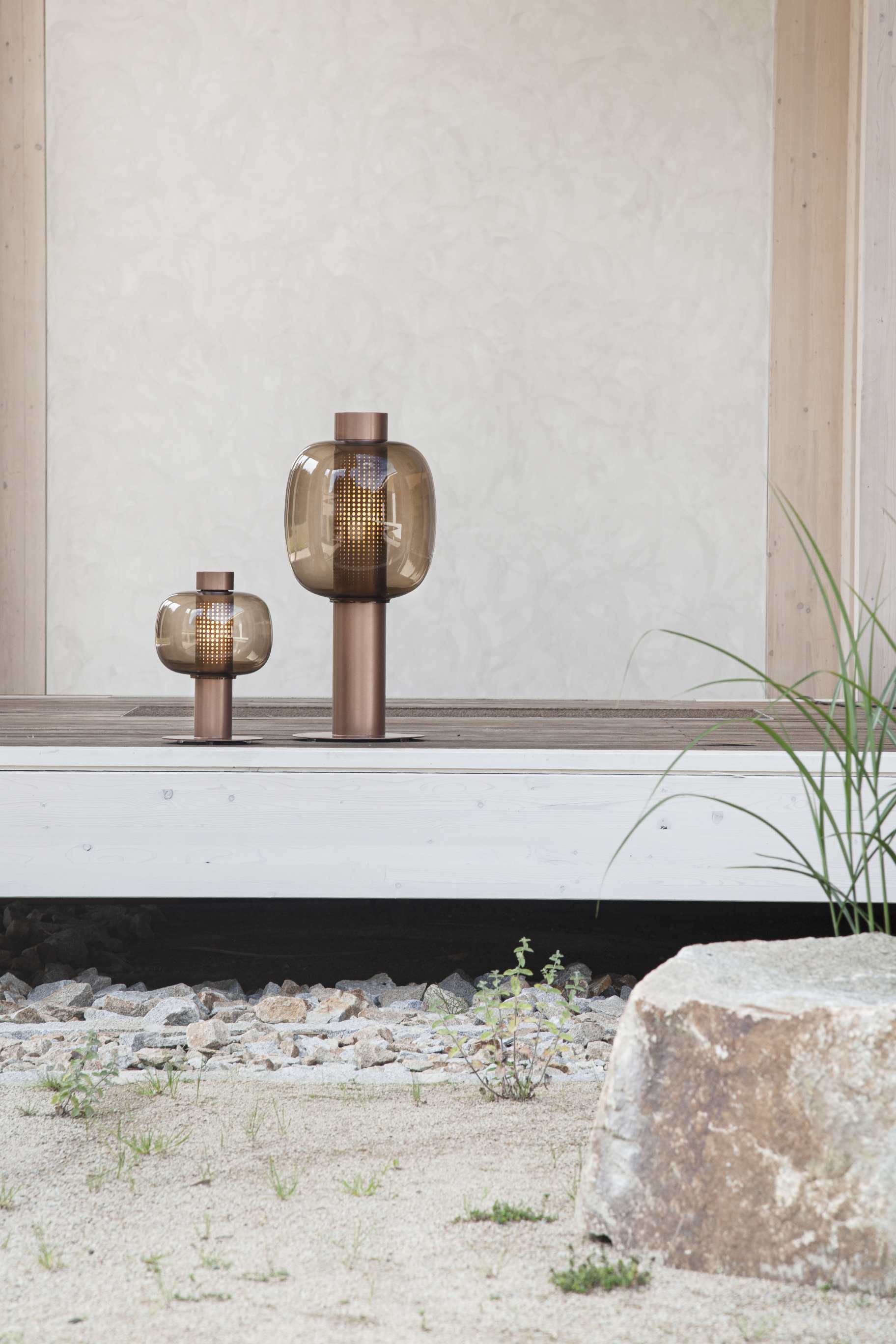 Outdoor floor lamp BONBORI blown glass