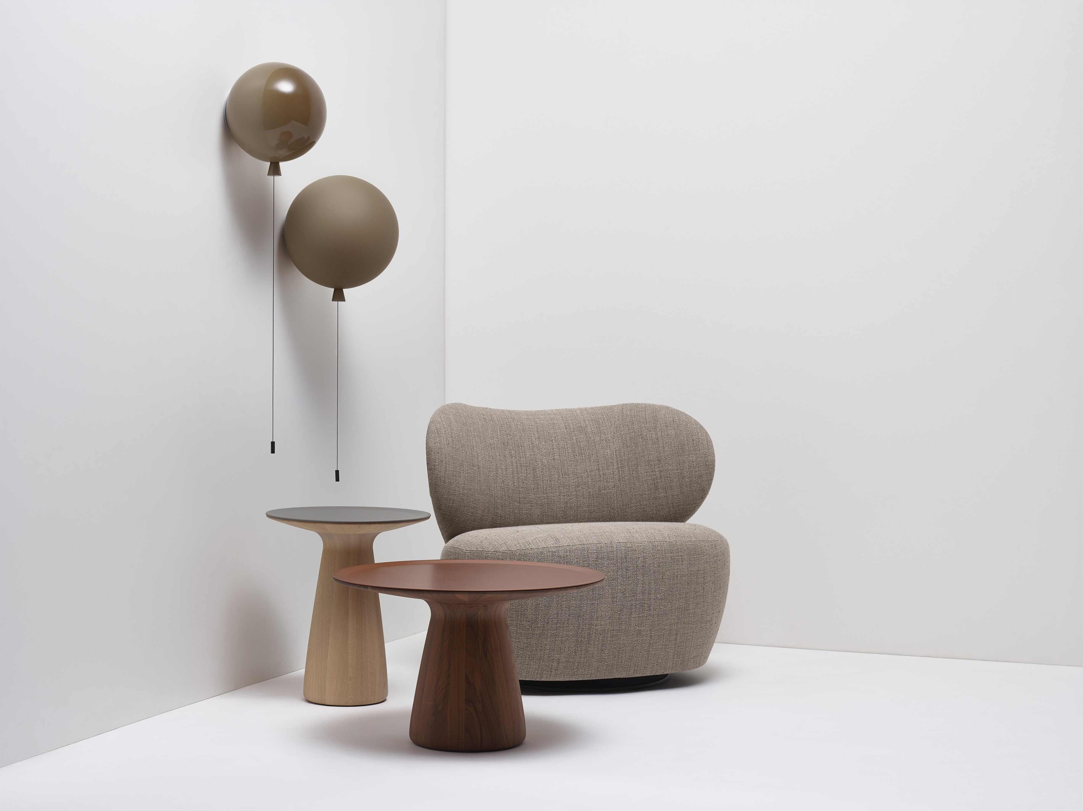 Memory glass wall lamp