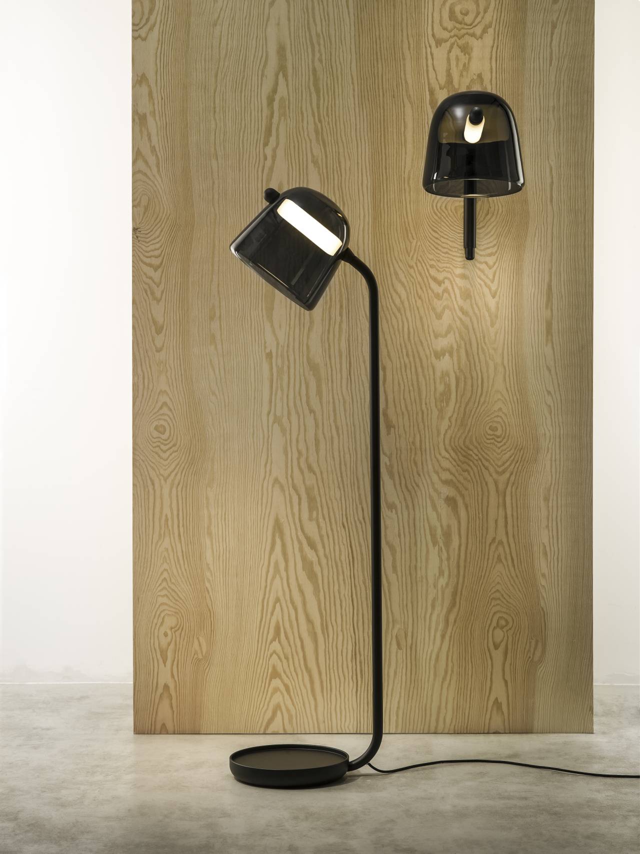 Vloerlamp MONA zwarte voet