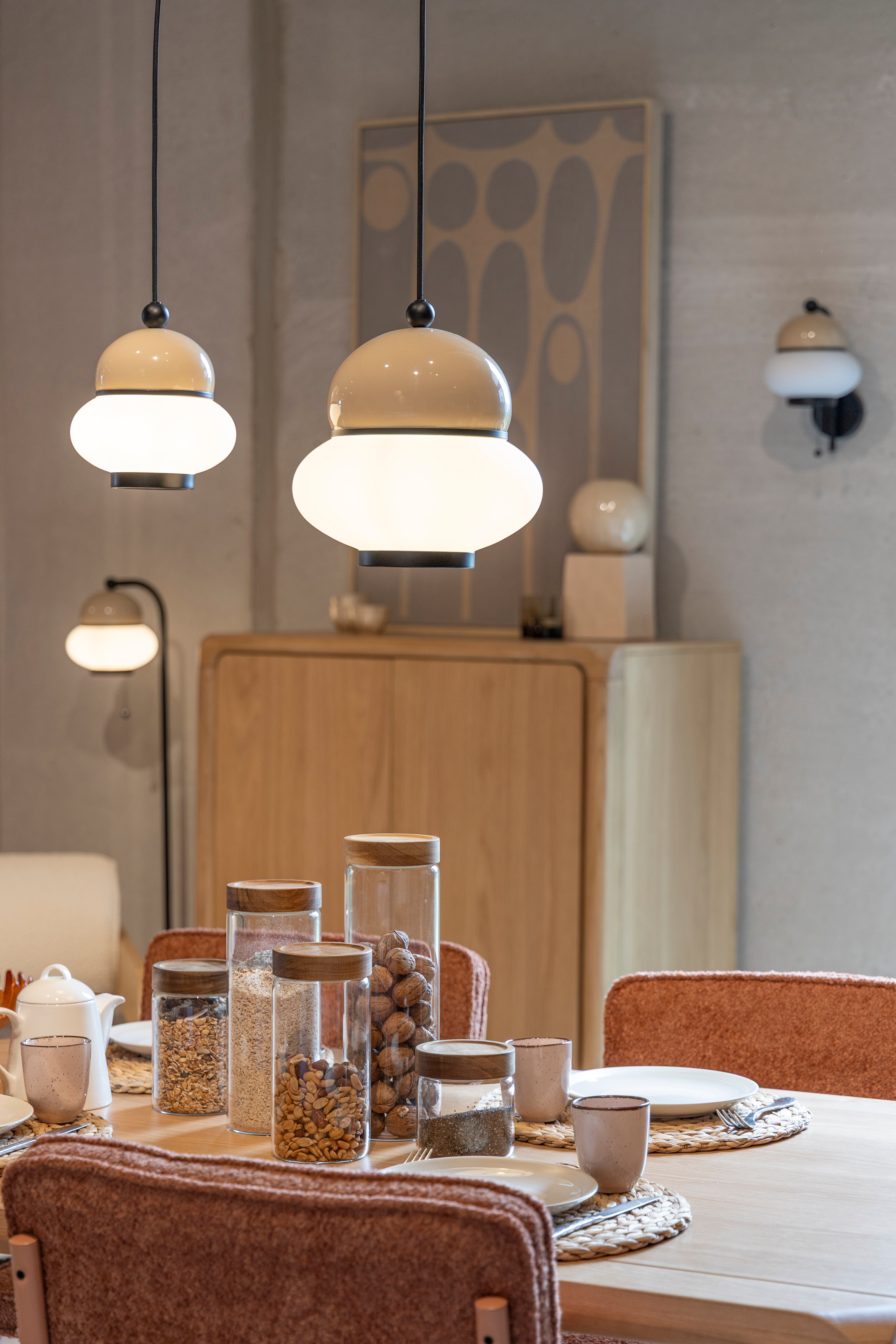 Hanglamp BUMBLE beige met zwarte afwerking