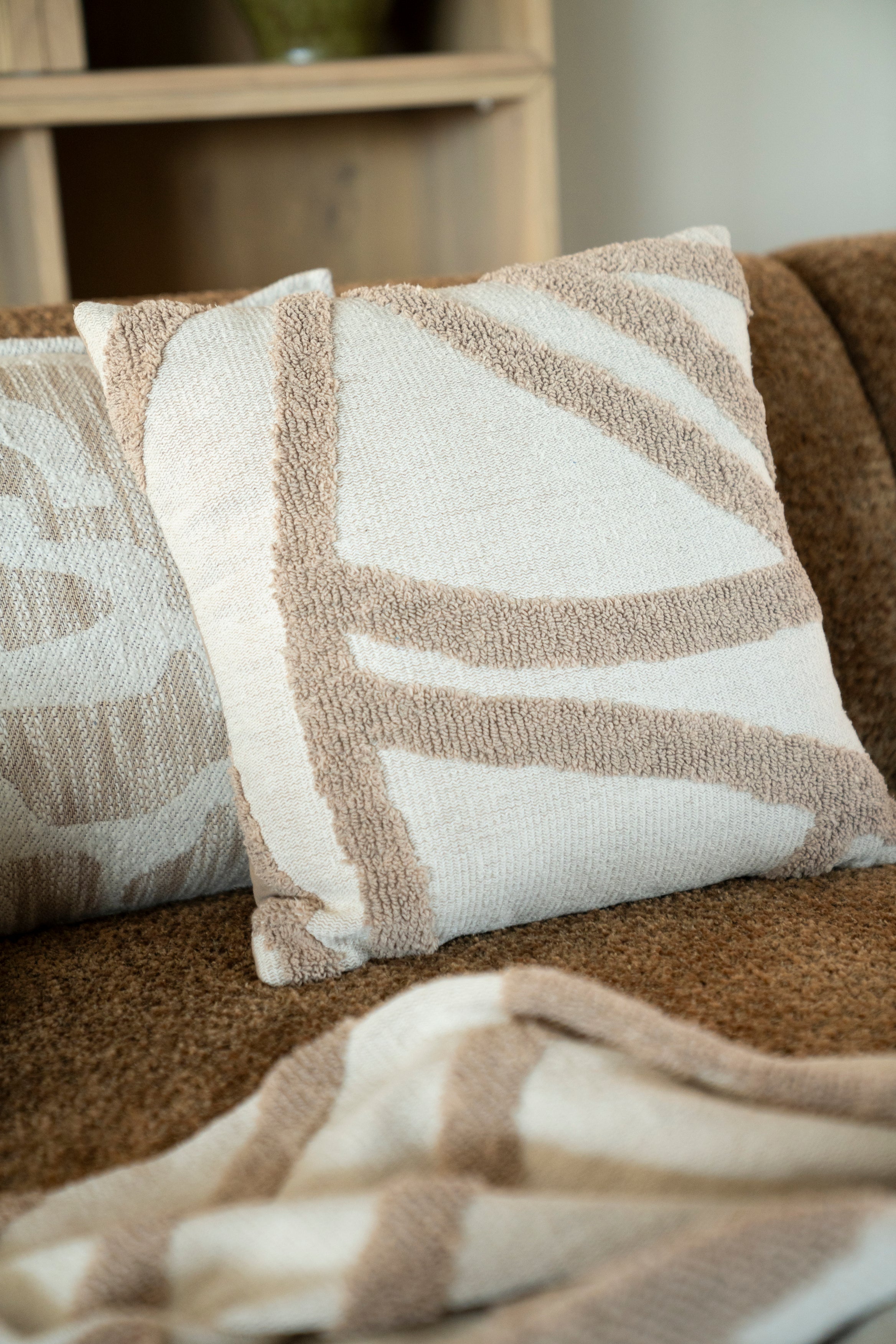 MAJANI Cushion Beige