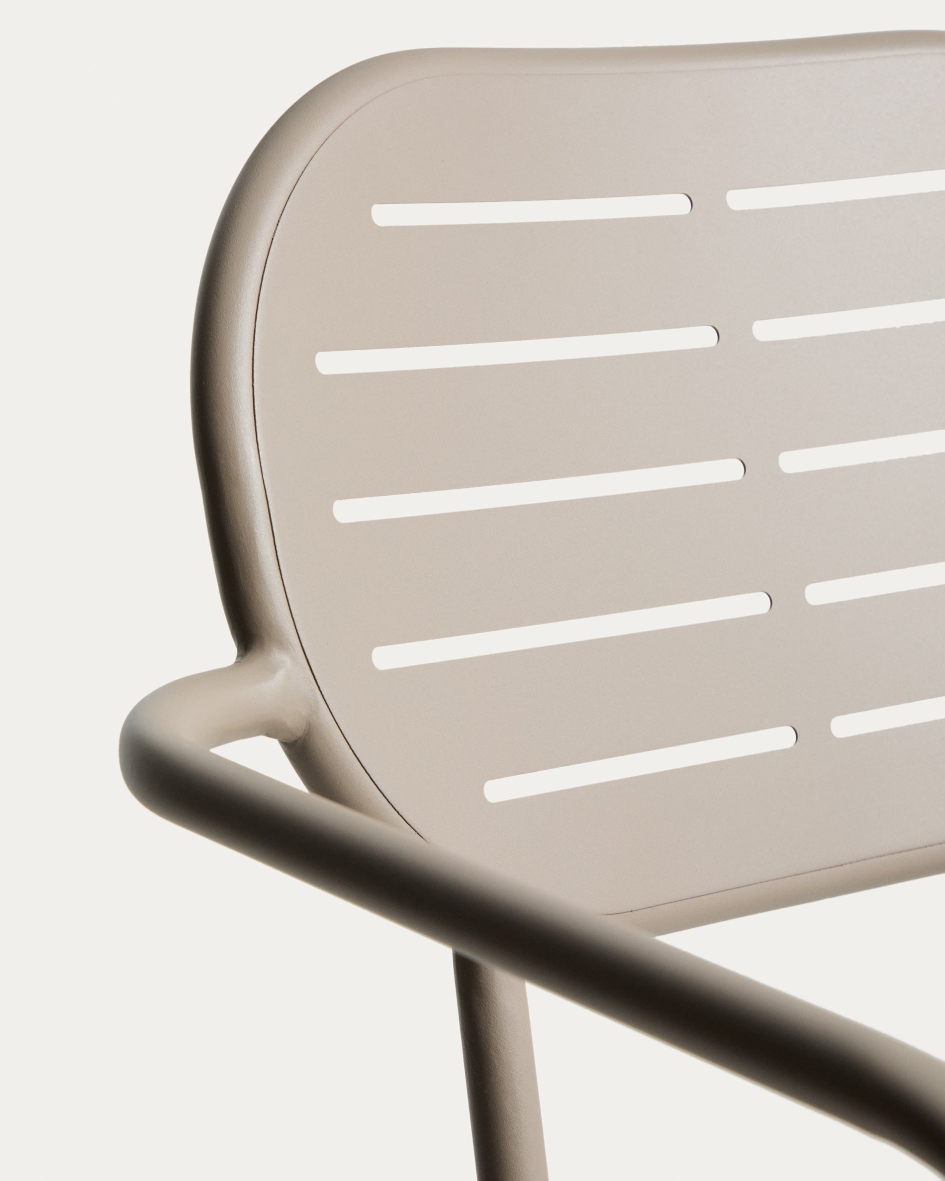 BRAI taupe garden chair with armrests