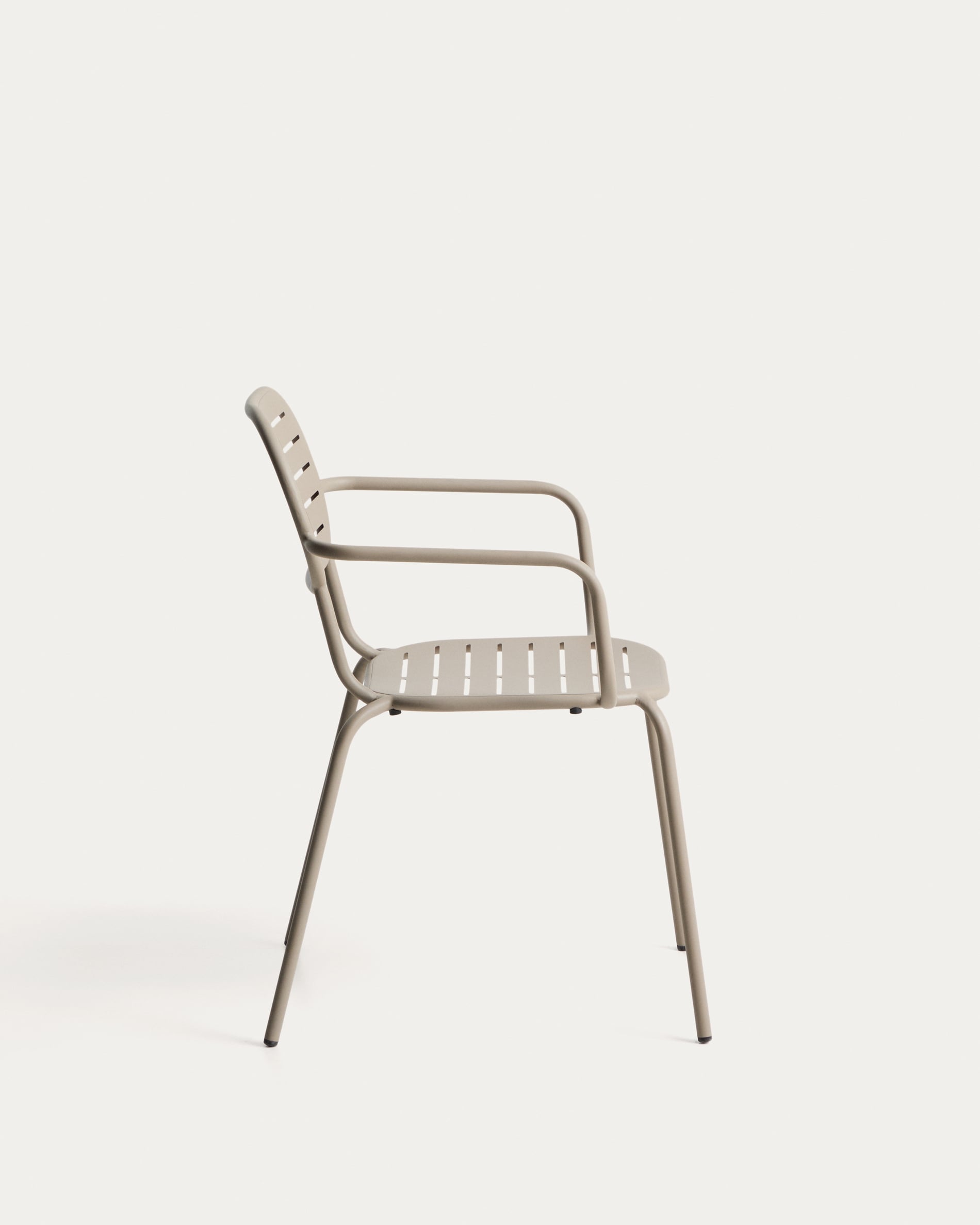 BRAI taupe garden chair with armrests