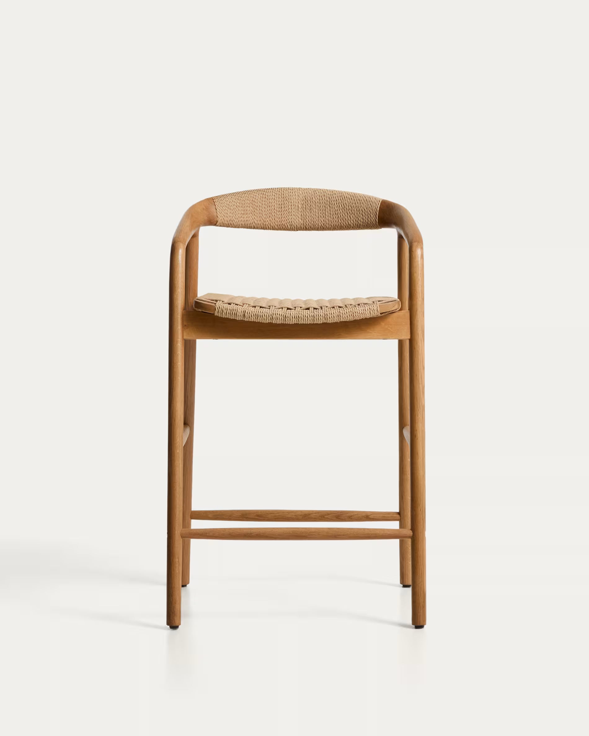 Barstoel DERILE van eikenhout met beige touw.