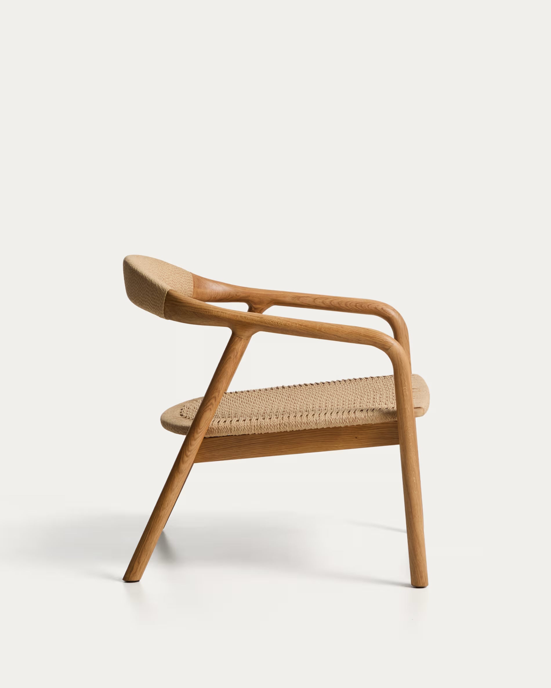 Beige DERILE fauteuil met houten basis