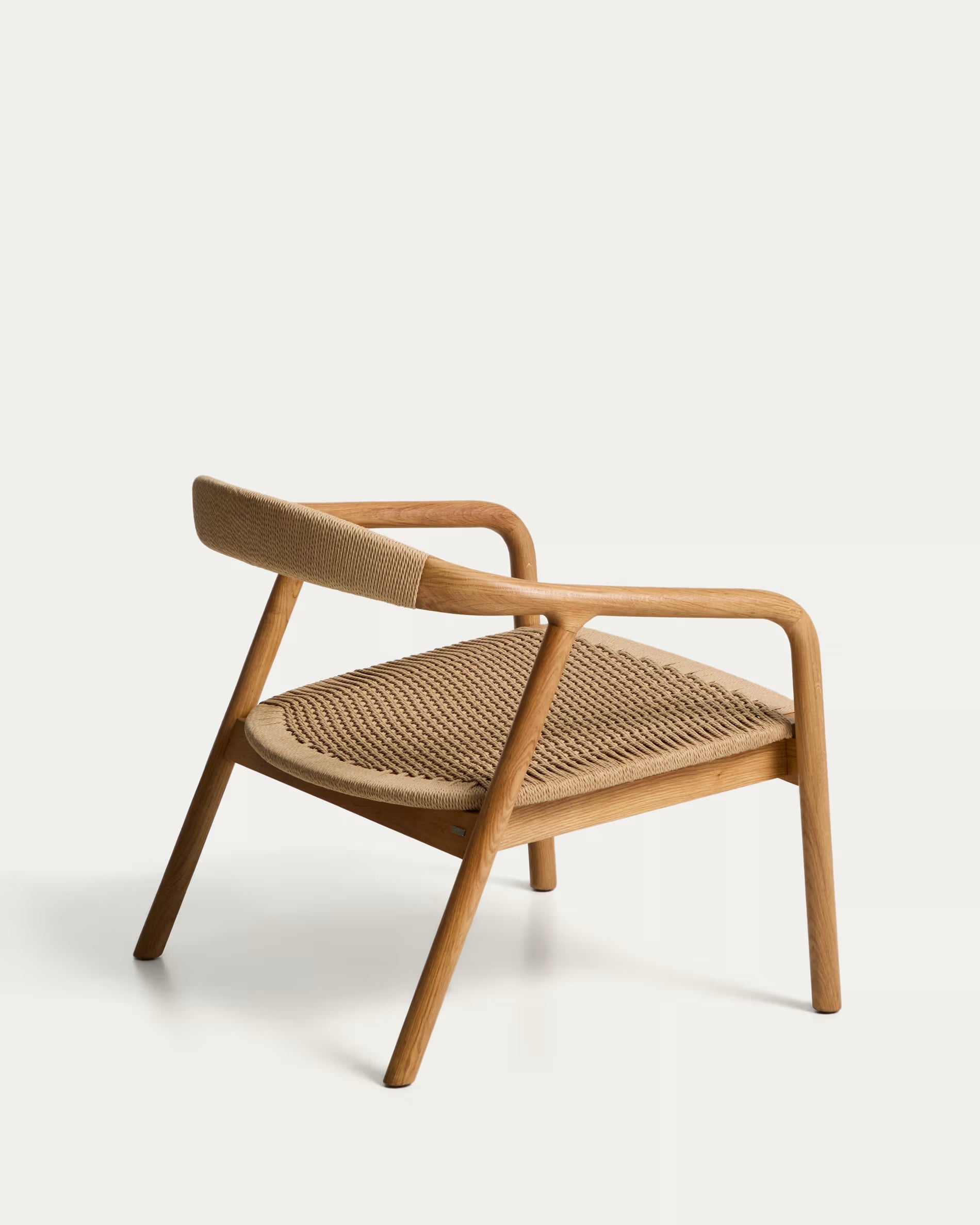 Beige DERILE fauteuil met houten basis
