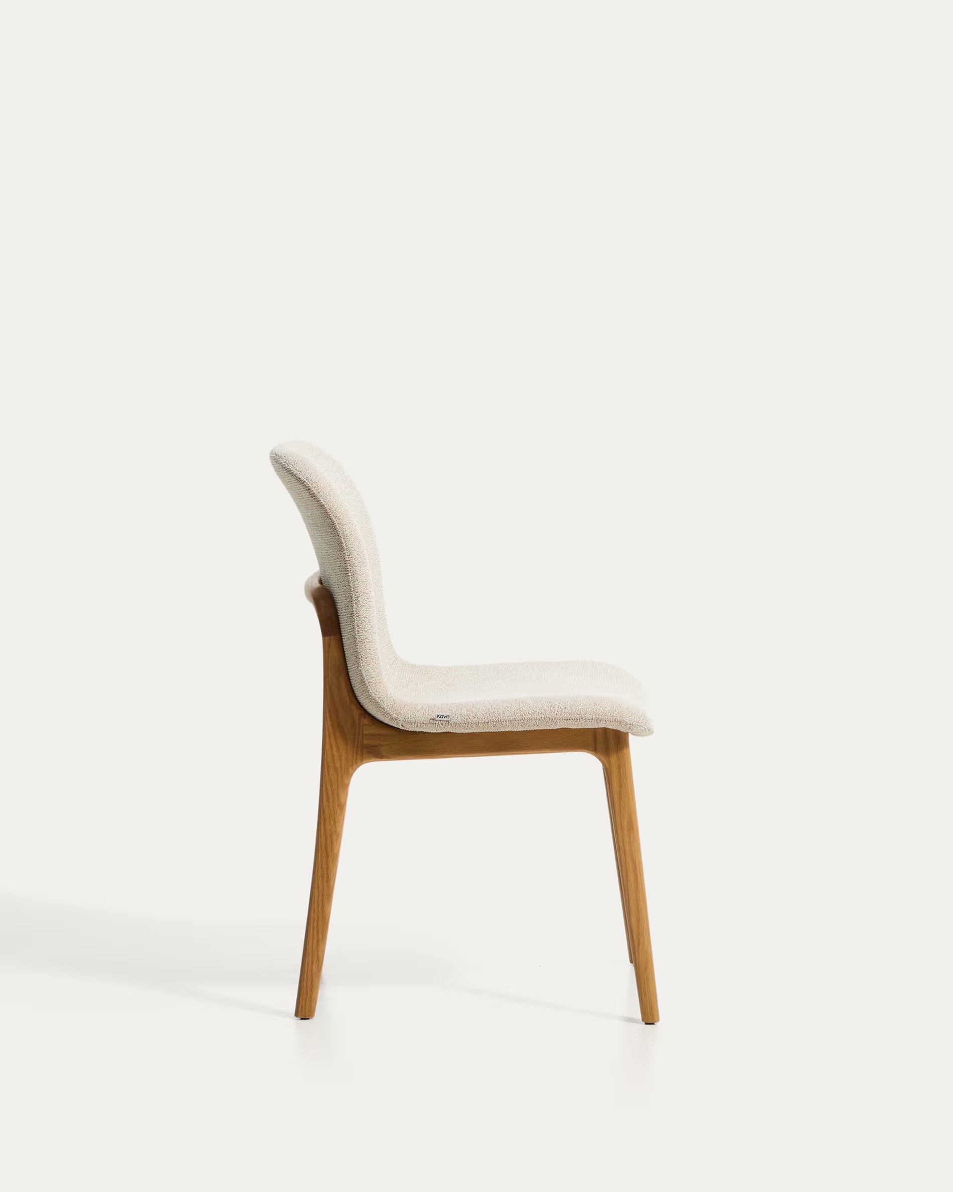 ELNOR stoel beige chenille met eiken basis