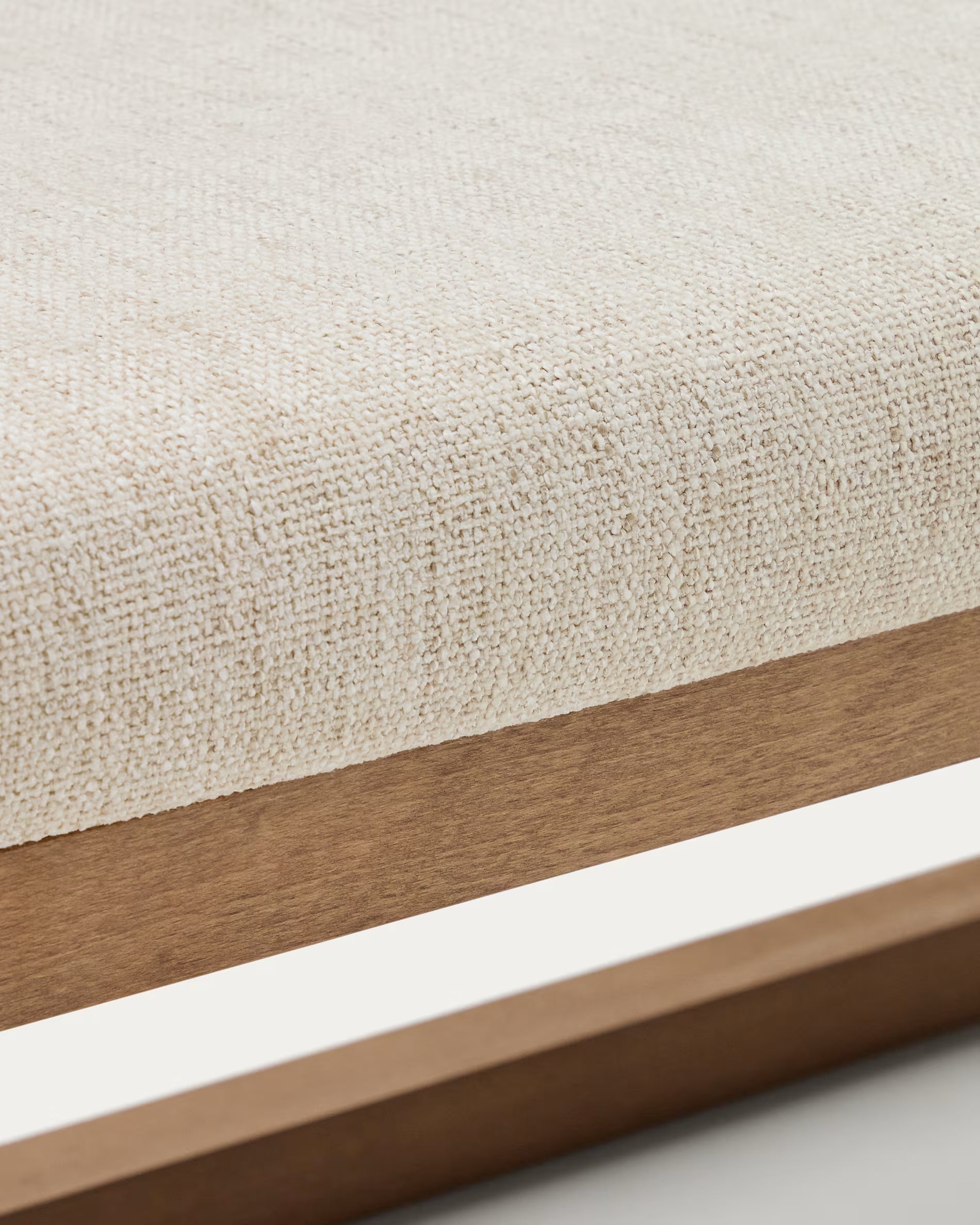 LOYA bench beige chenille with dark brown beech base
