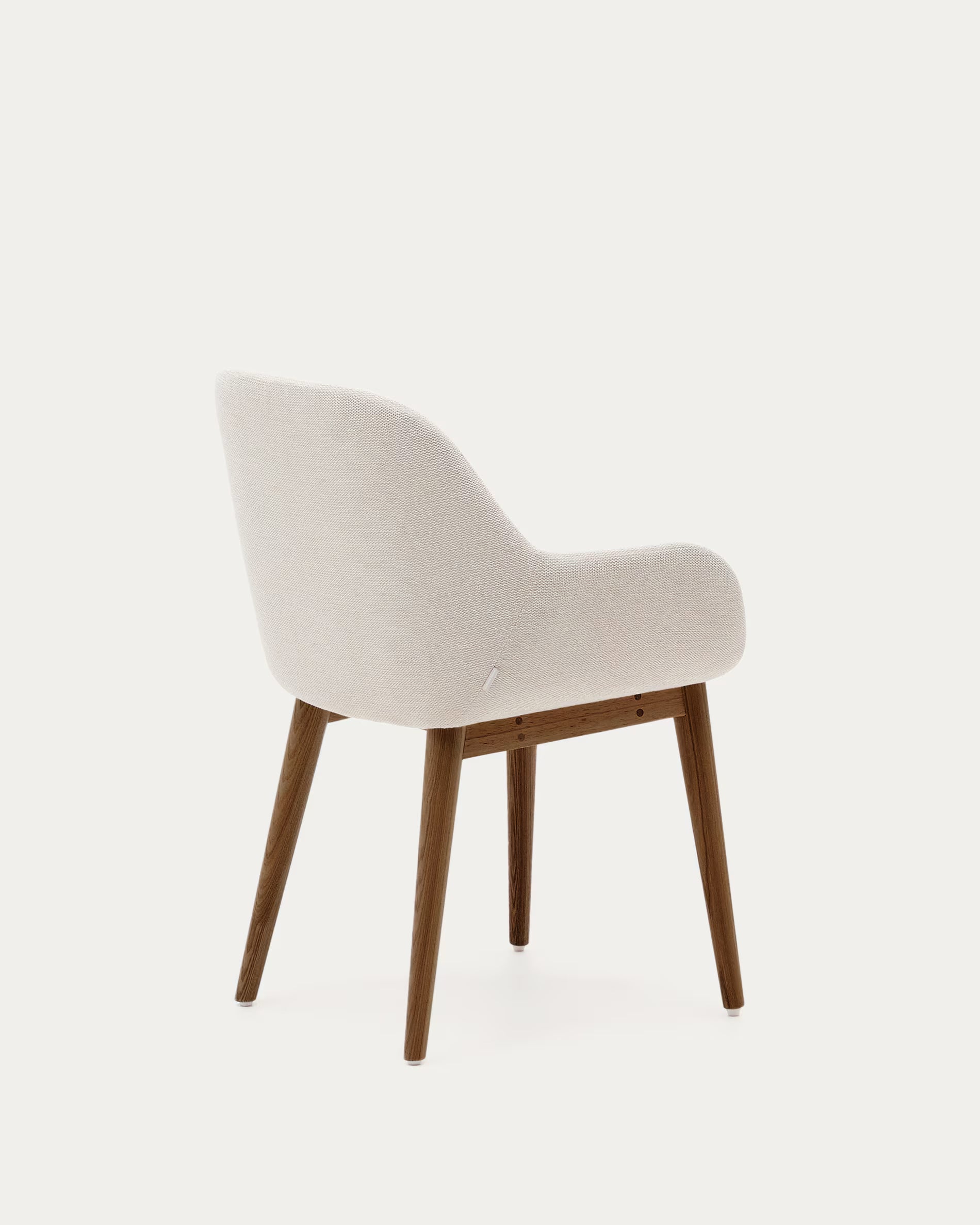 KONNA stoel beige chenille met een donkere essen basis