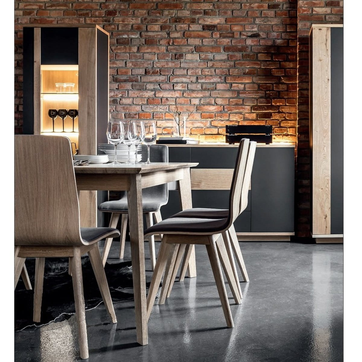 CLEO A-1603 Stuhl mit Holzgestell