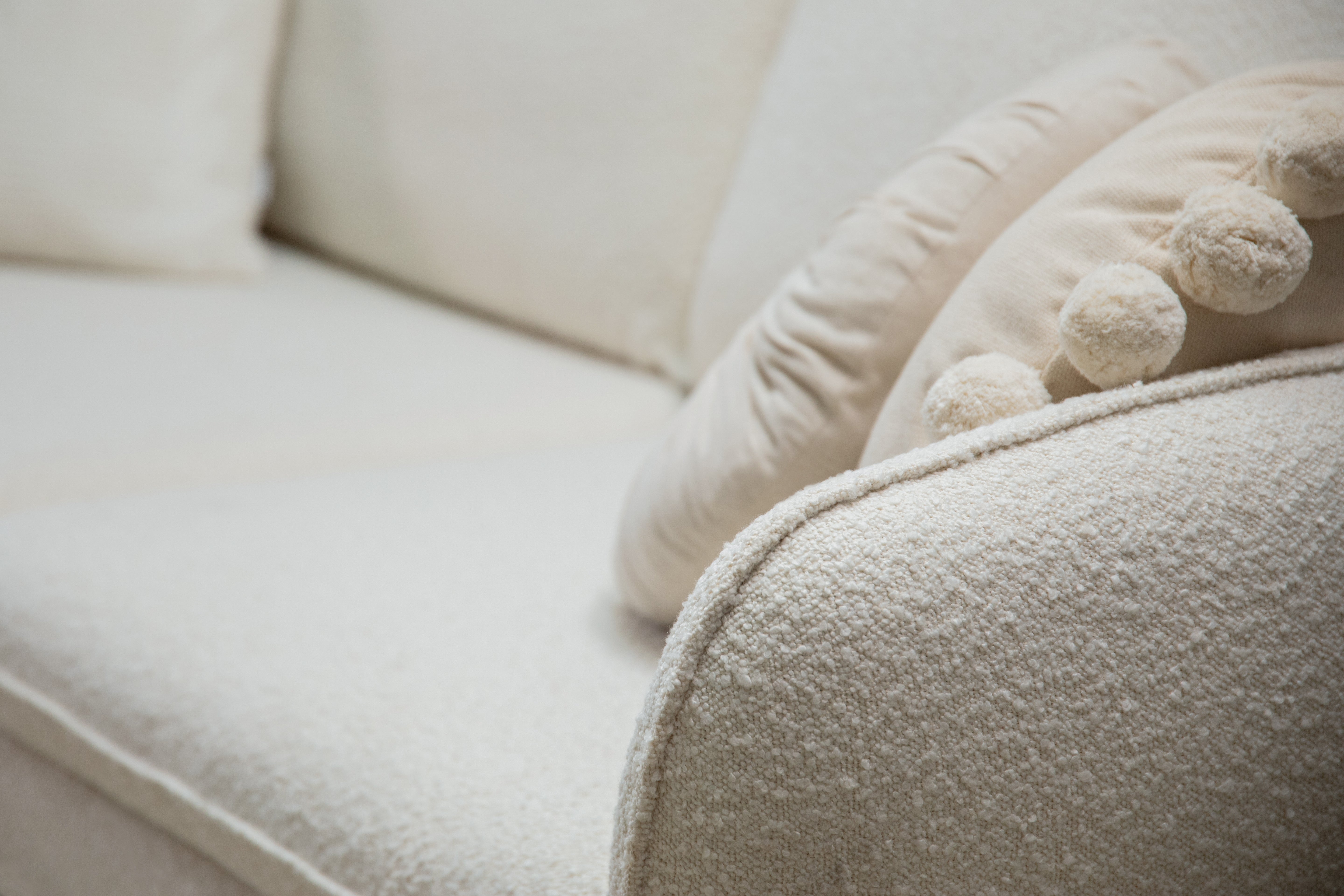 Zithoek voor 6 personen, links VIENNA, beige boucle met zwarte basis