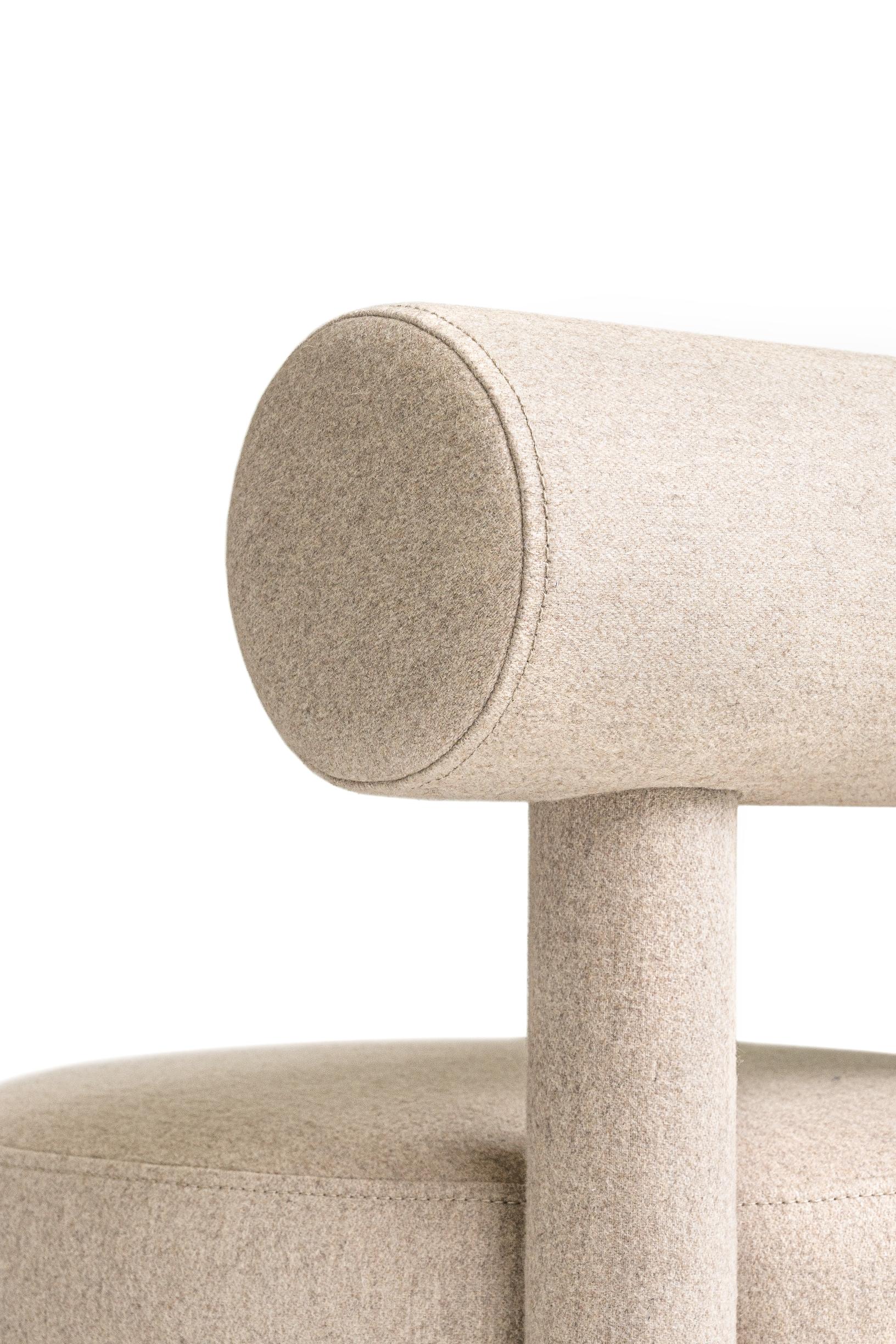 Krzesło GROPIUS CS1 tapicerowane – styl minimalistyczny