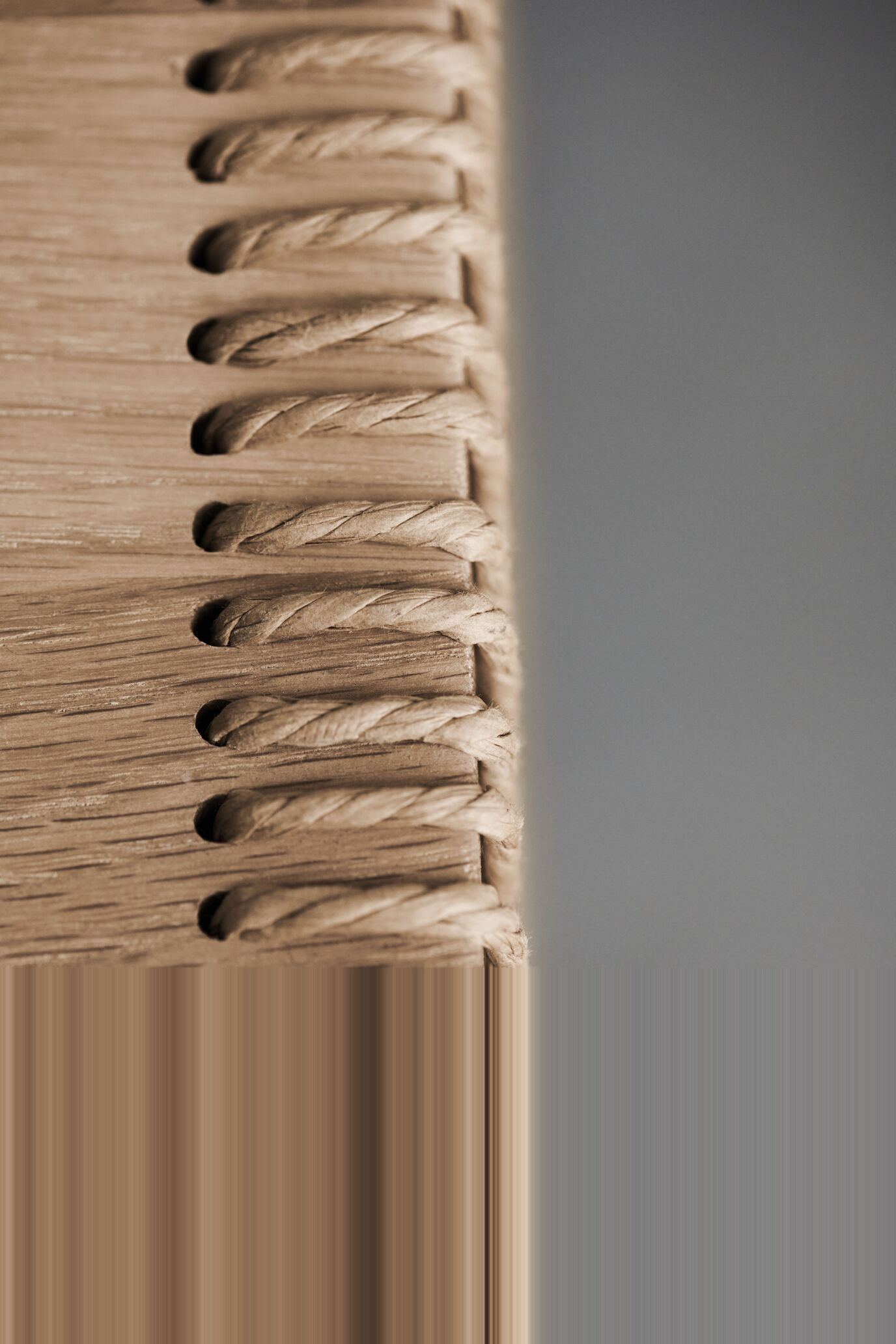 Kredens CORD czarne drewno dębowe