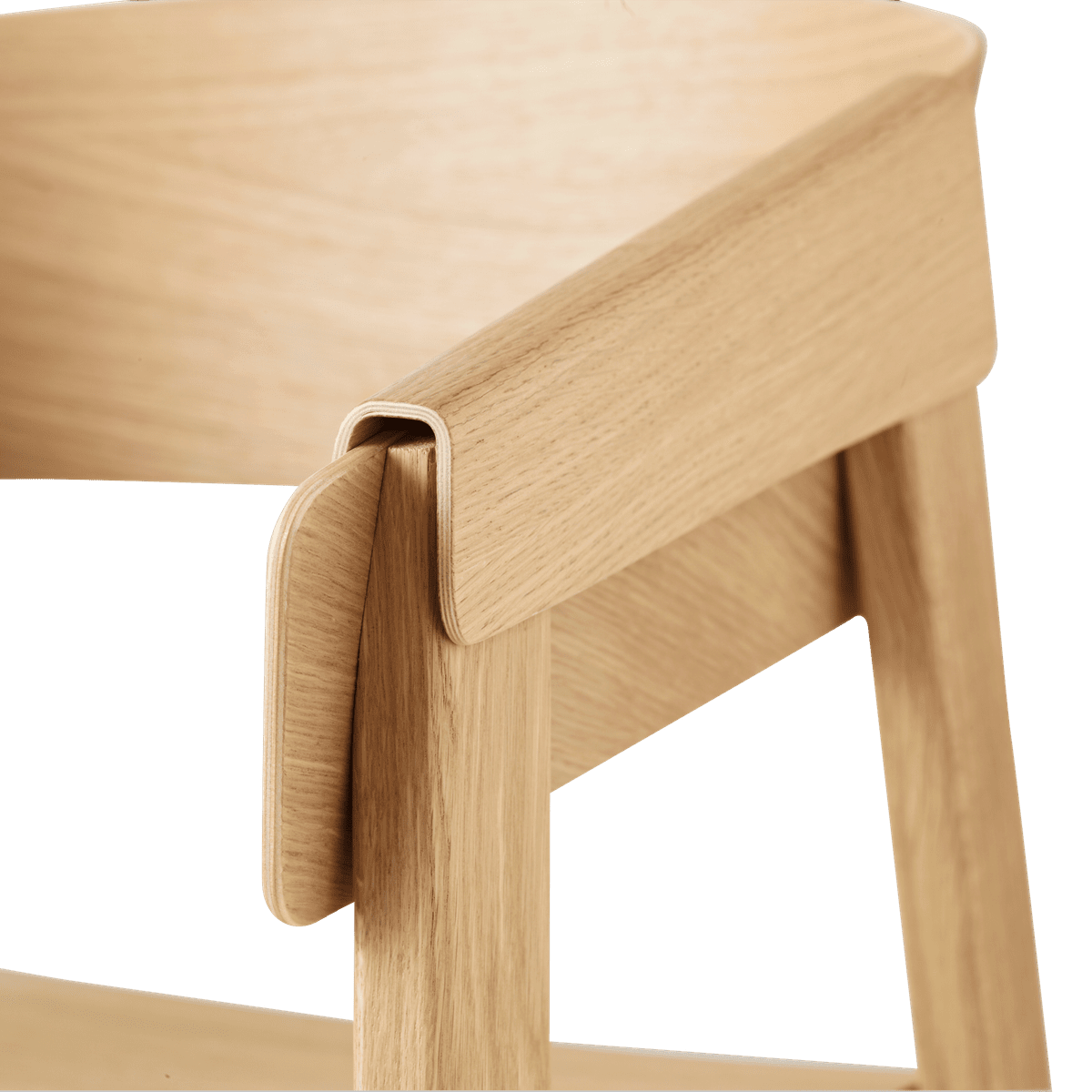 COVER fauteuil met armleuningen, gepersonaliseerd met een eikenhouten basis