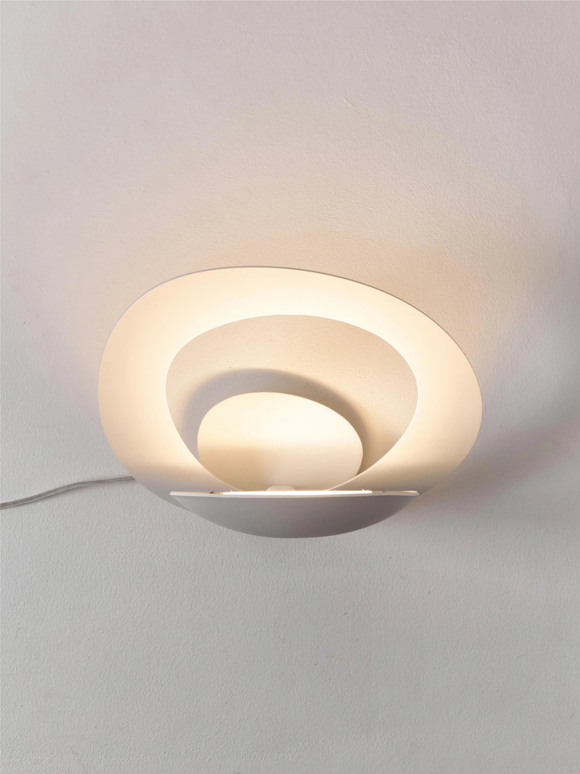 PRICE wall lamp white