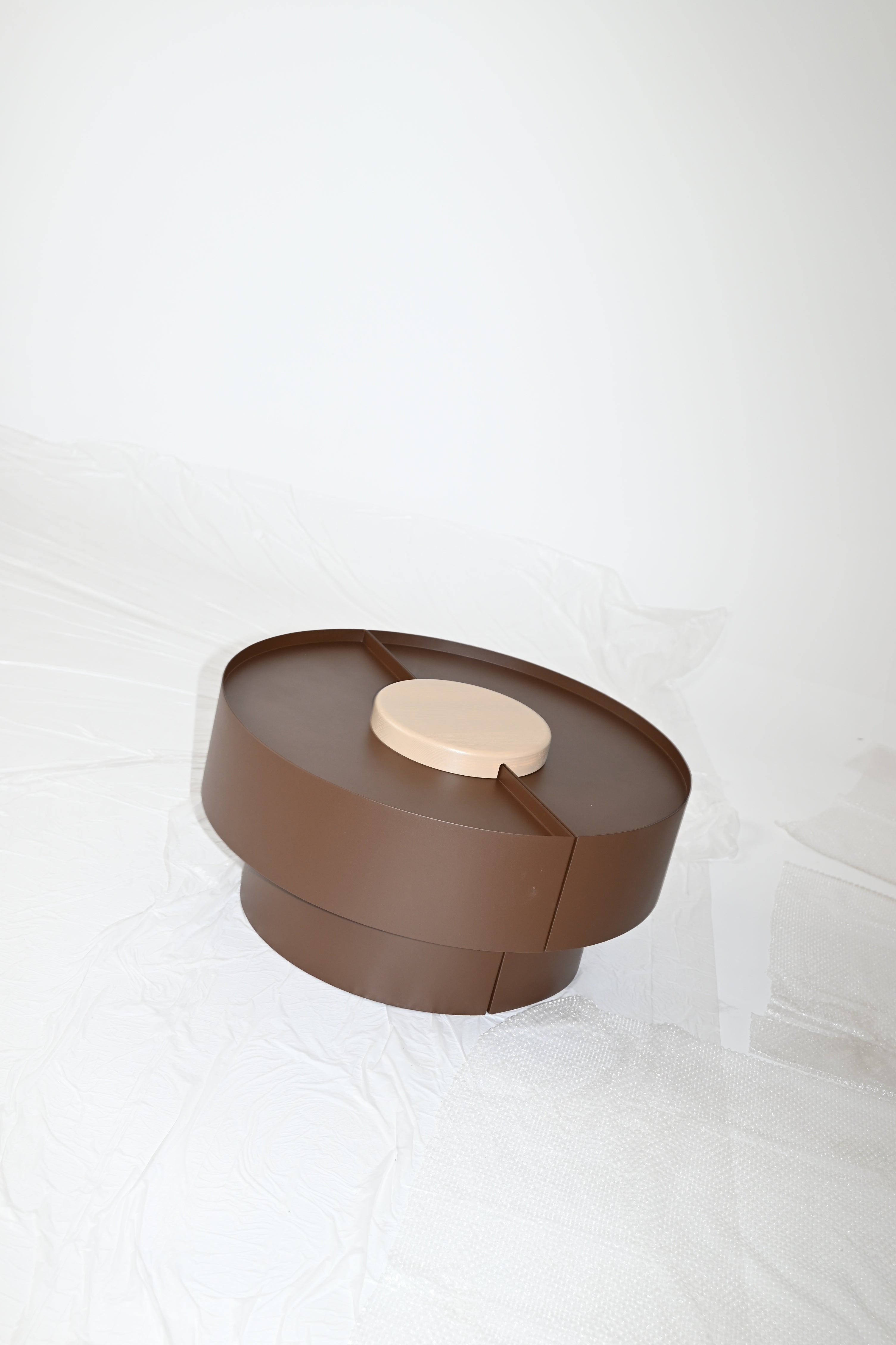 Koffietafel SUMO van staal en hout