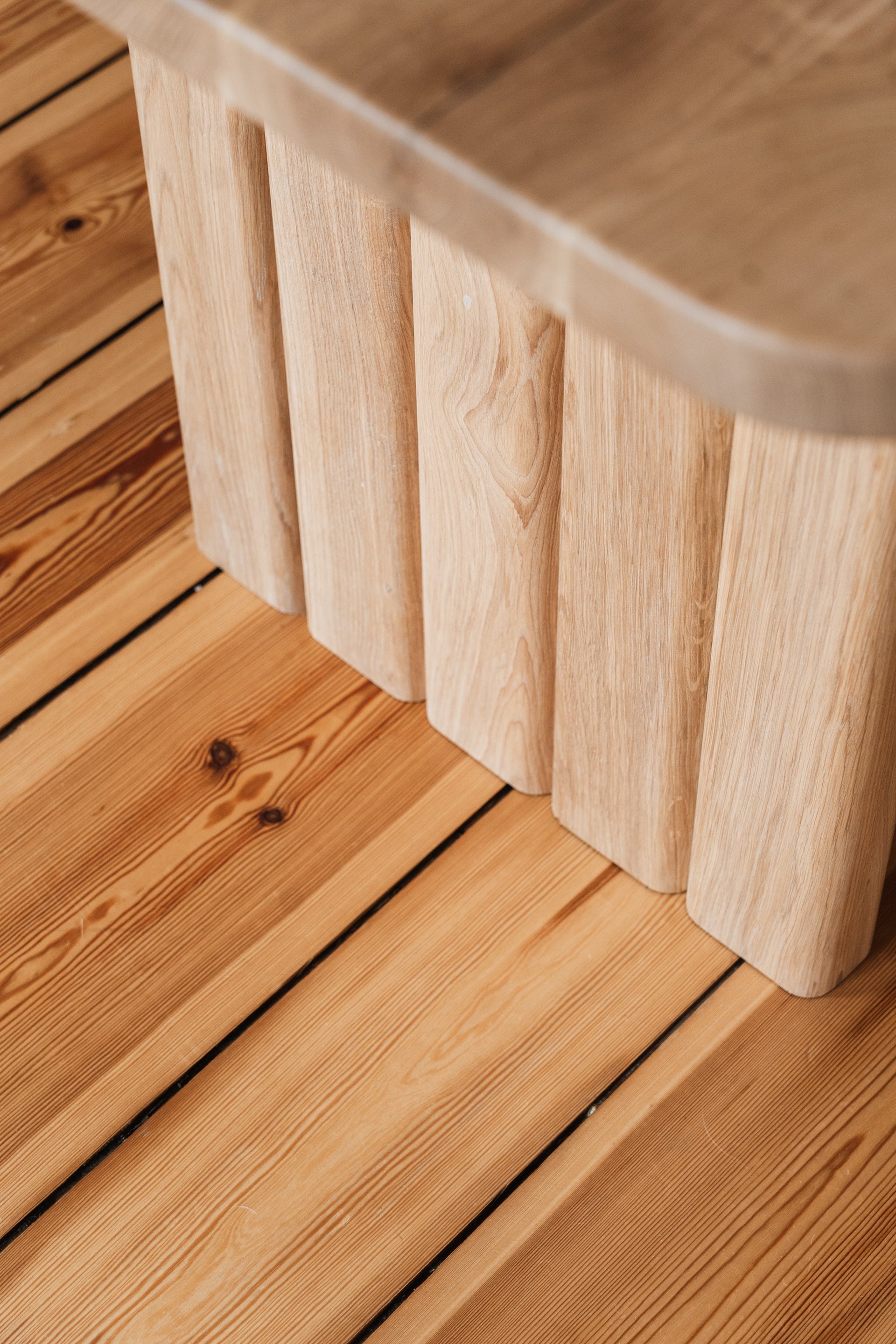 Eikenhouten tafel LEON