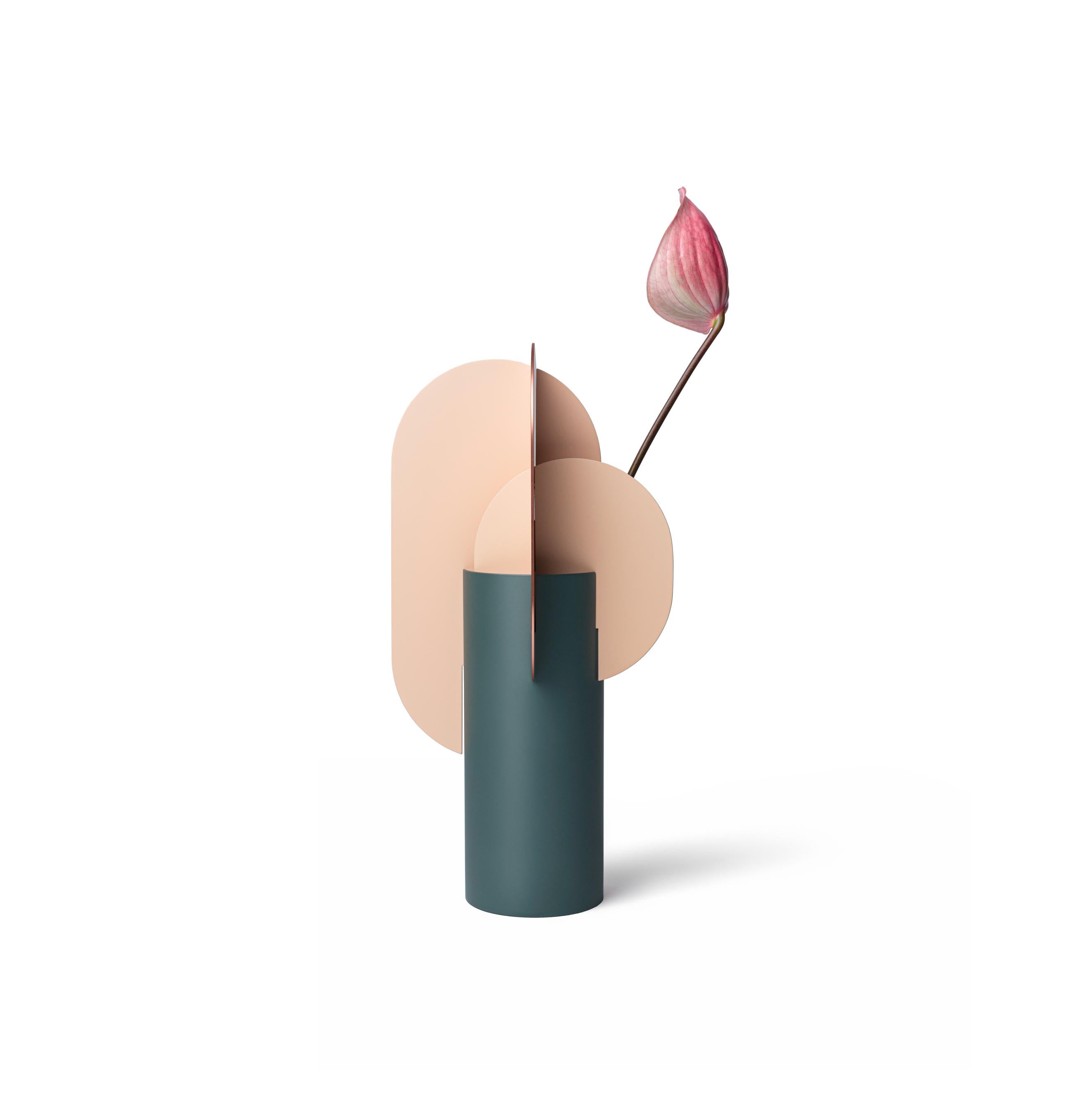 EKSTER vase in green with powder pink and copper