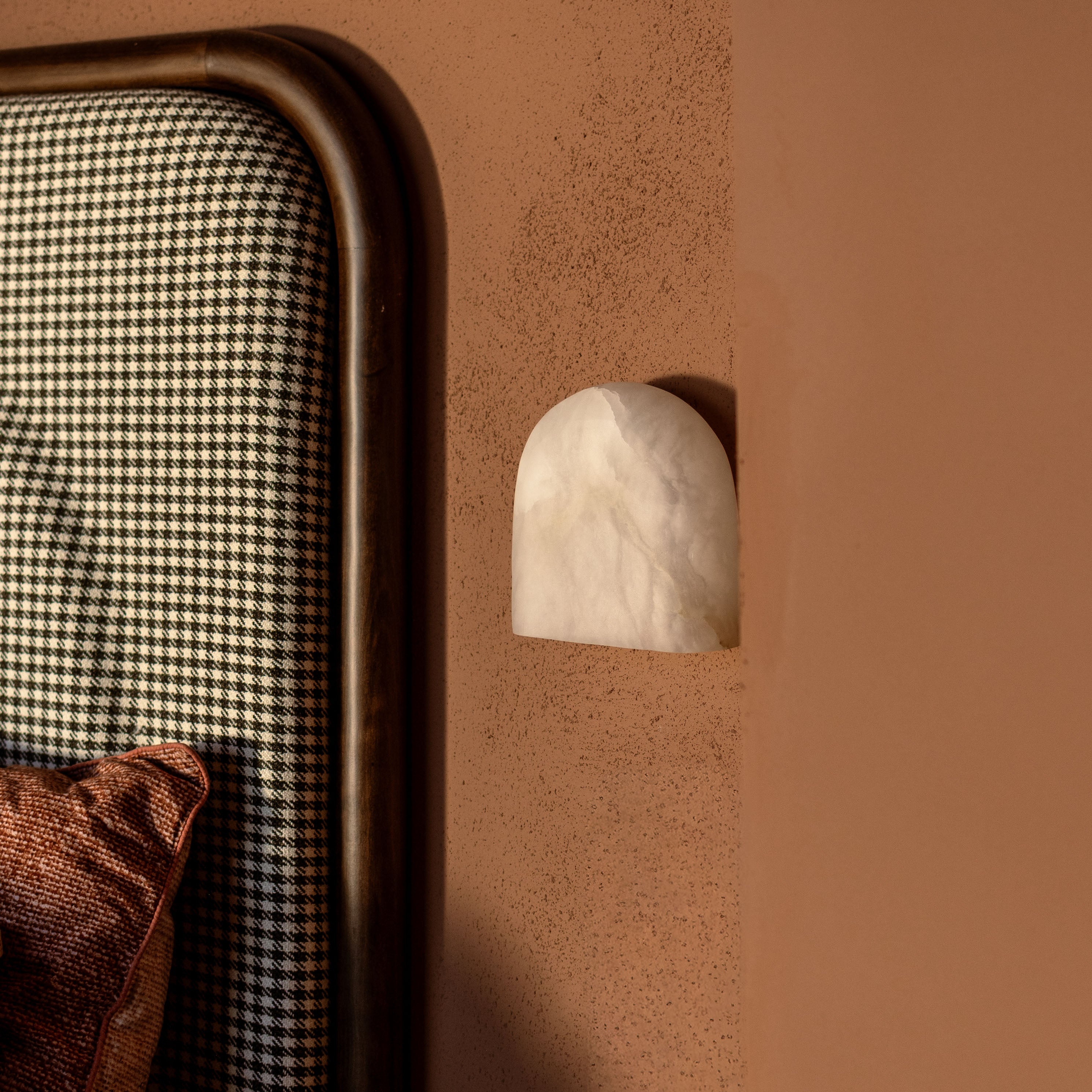 Wandlamp alabaster TAYGETA met matte afwerking