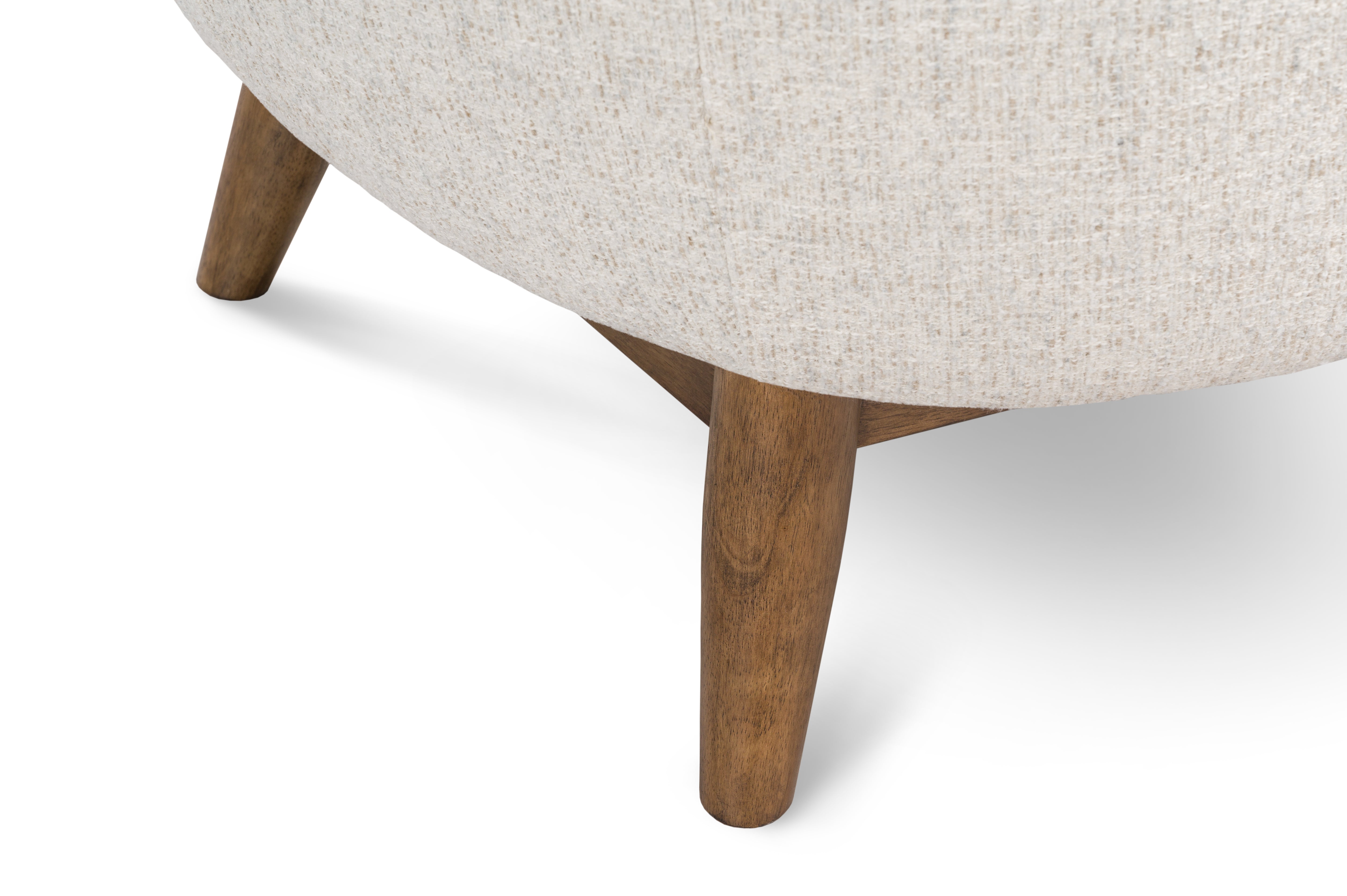 Fotel tapicerowany BENTON drewniana podstawa