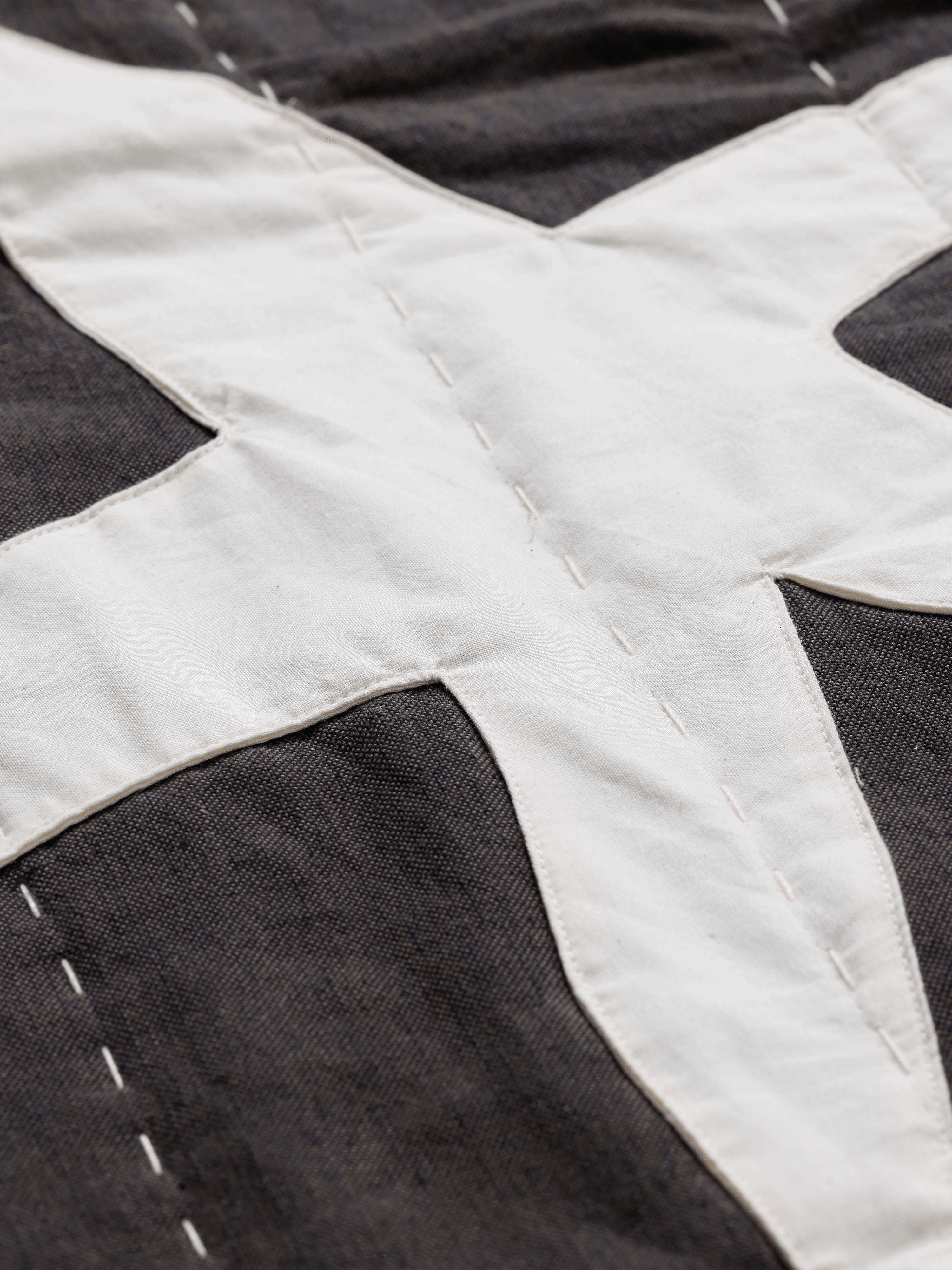 Pled pikowany KOVE APPLIQUÉ antracytowy