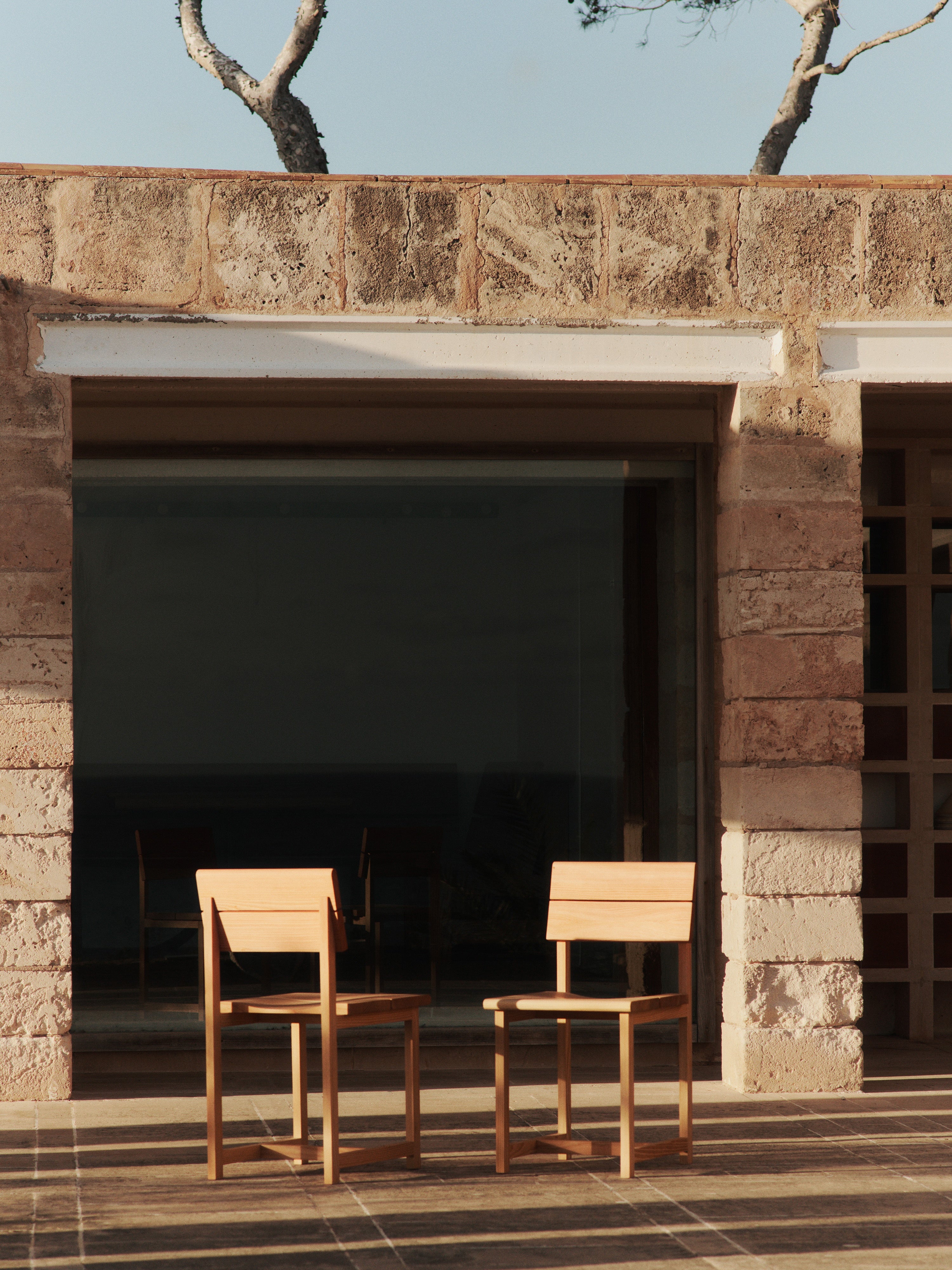 VIST lite chair in Douglas fir wood