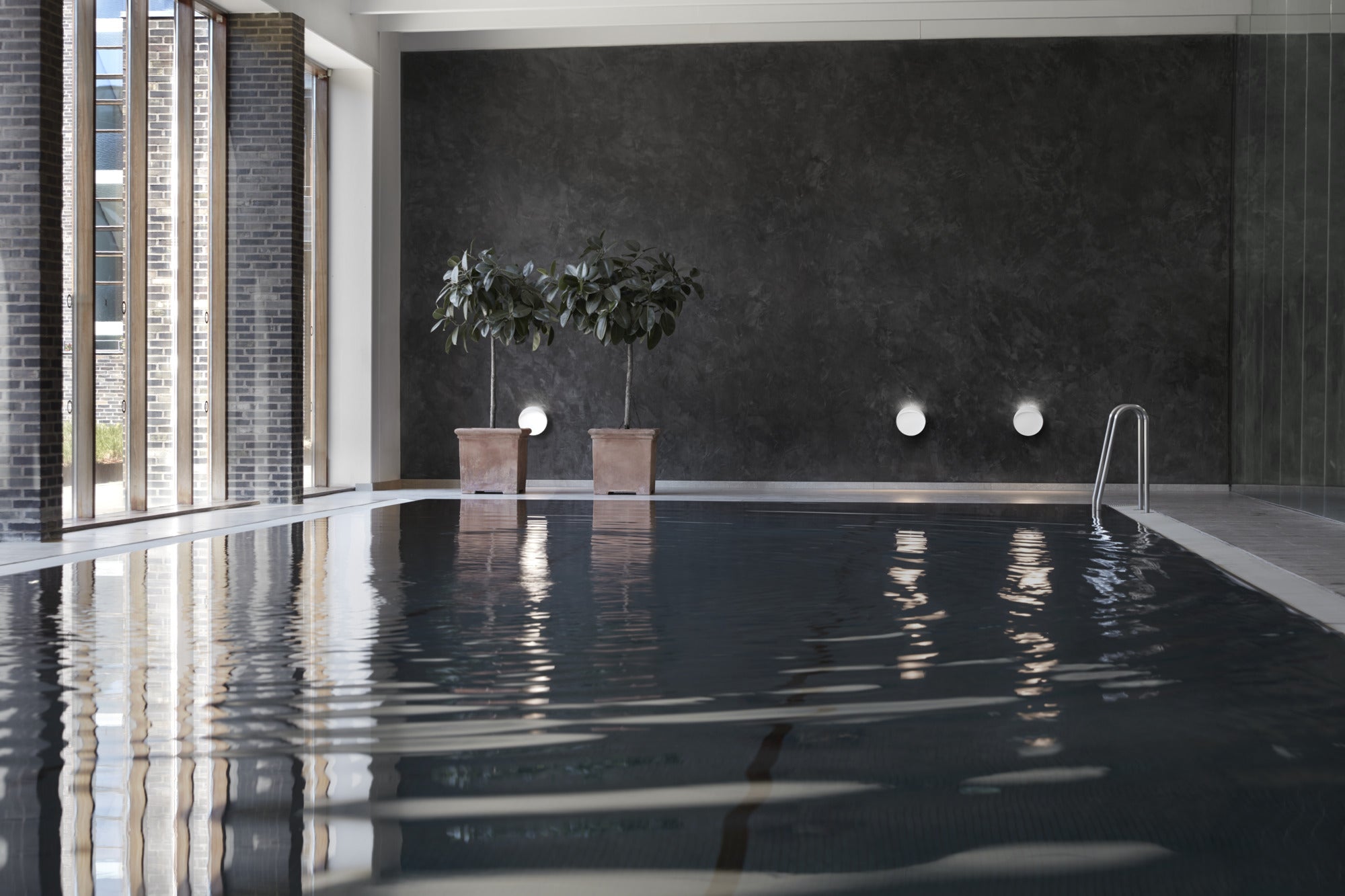 Lampa ścienna FLINDT biały