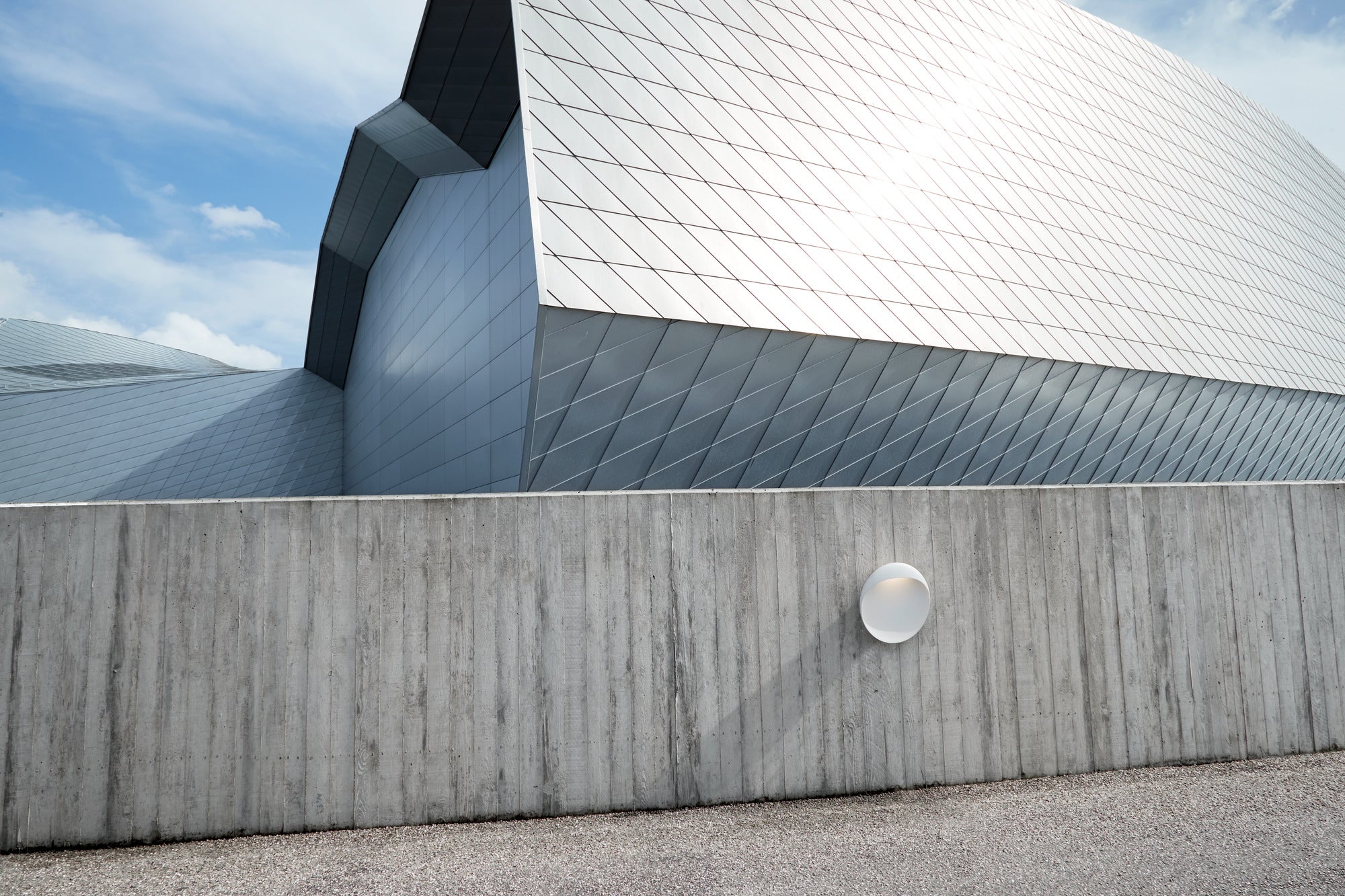 Lampa ścienna FLINDT biały