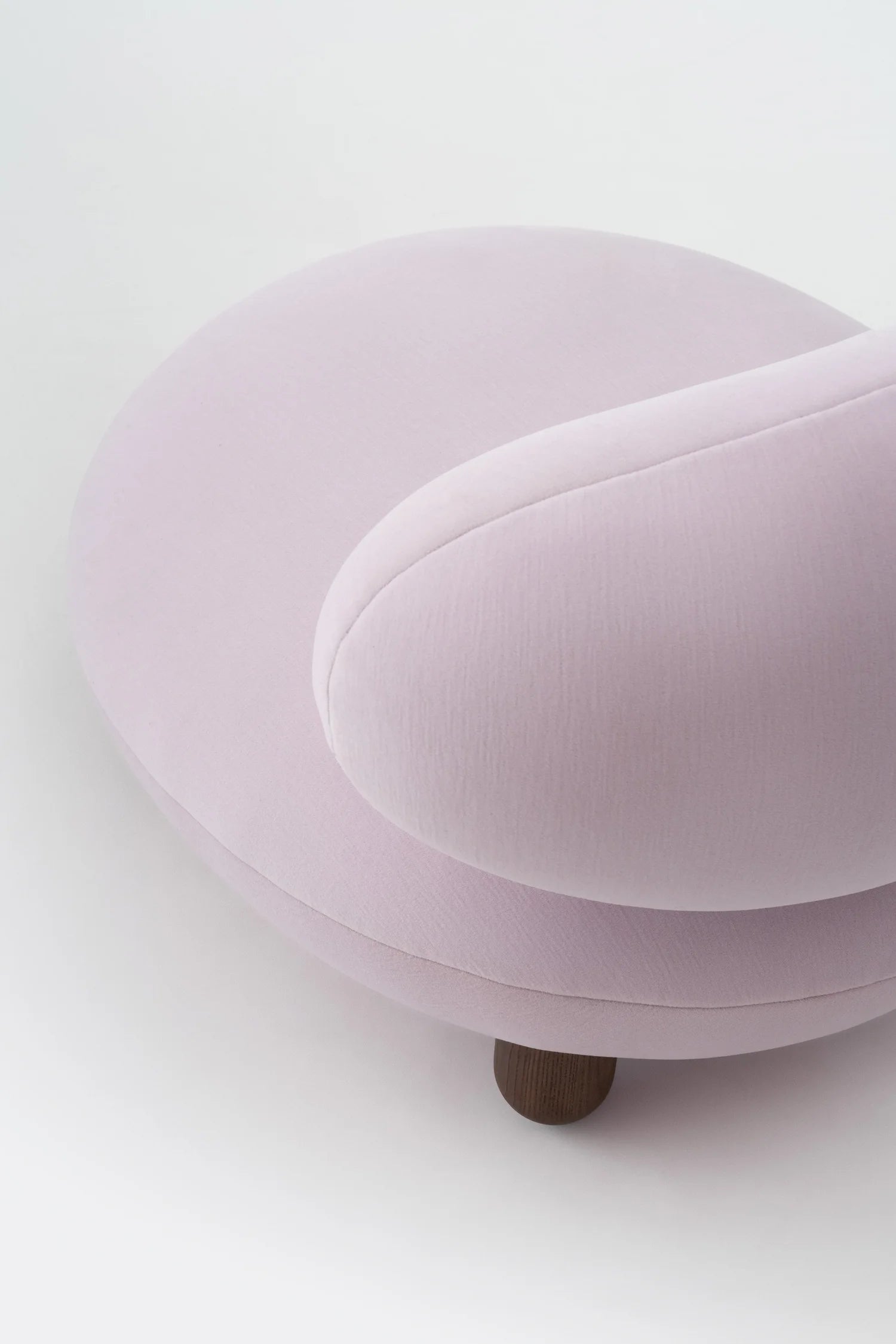 Polsterstuhl FLOCK mit Holzgestell